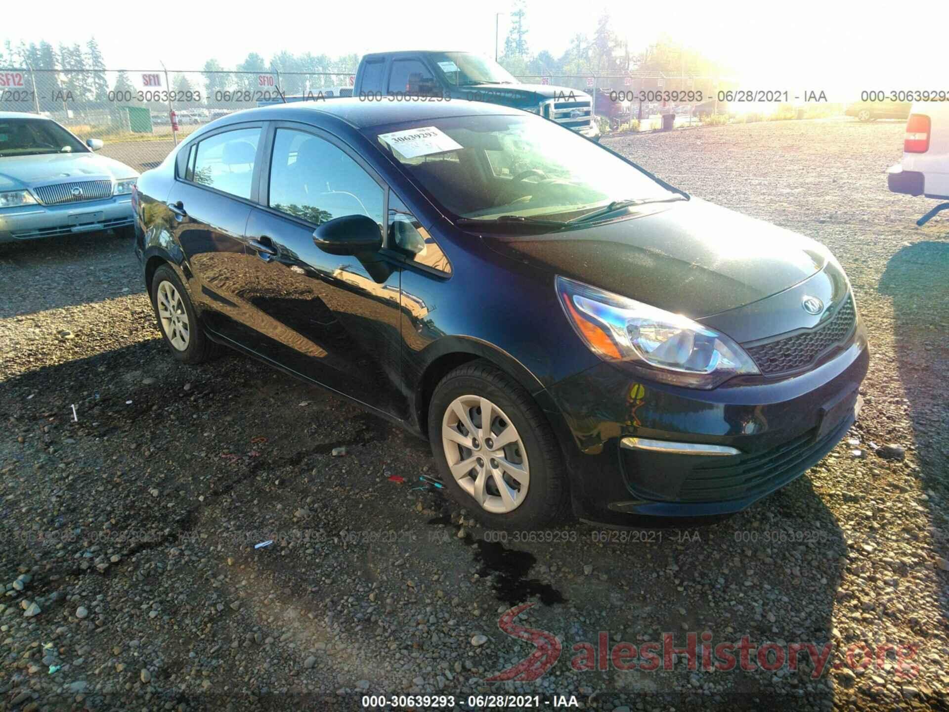 KNADM4A38H6039429 2017 KIA RIO