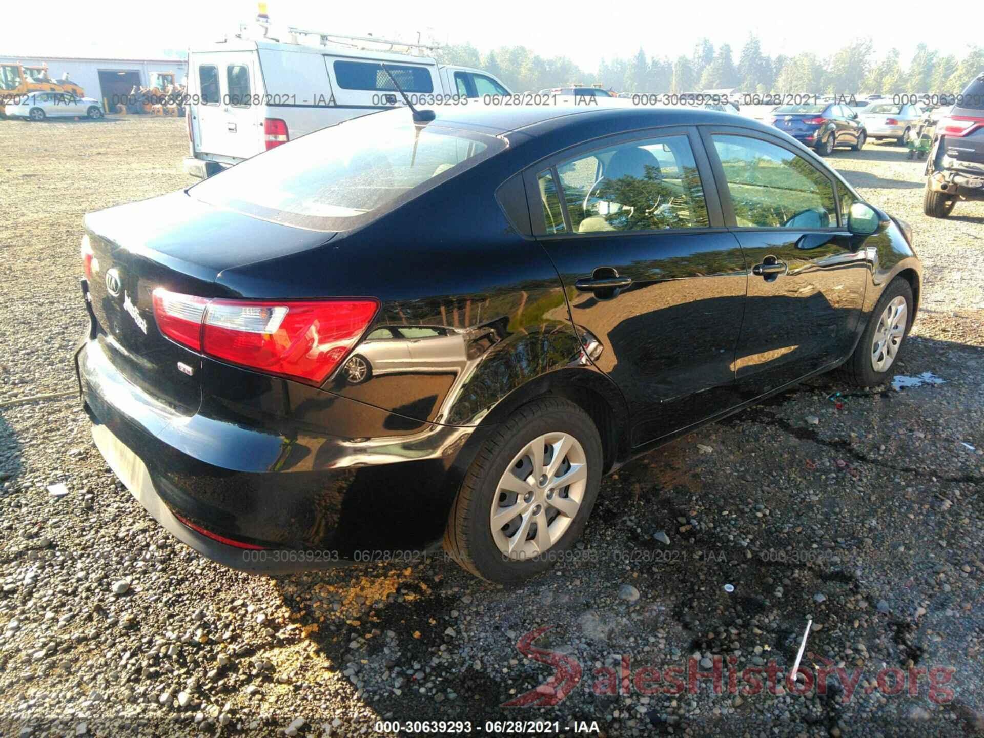 KNADM4A38H6039429 2017 KIA RIO