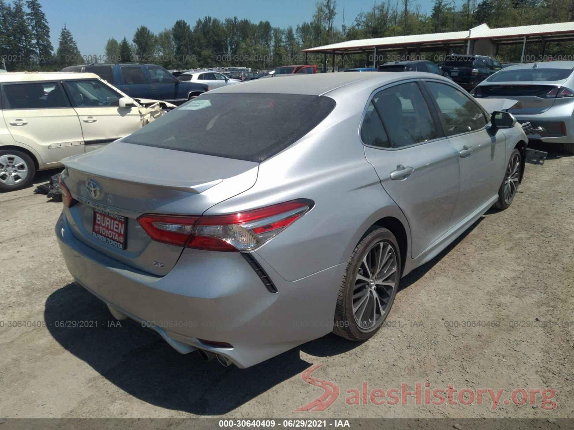 4T1B11HK5JU547627 2018 TOYOTA CAMRY