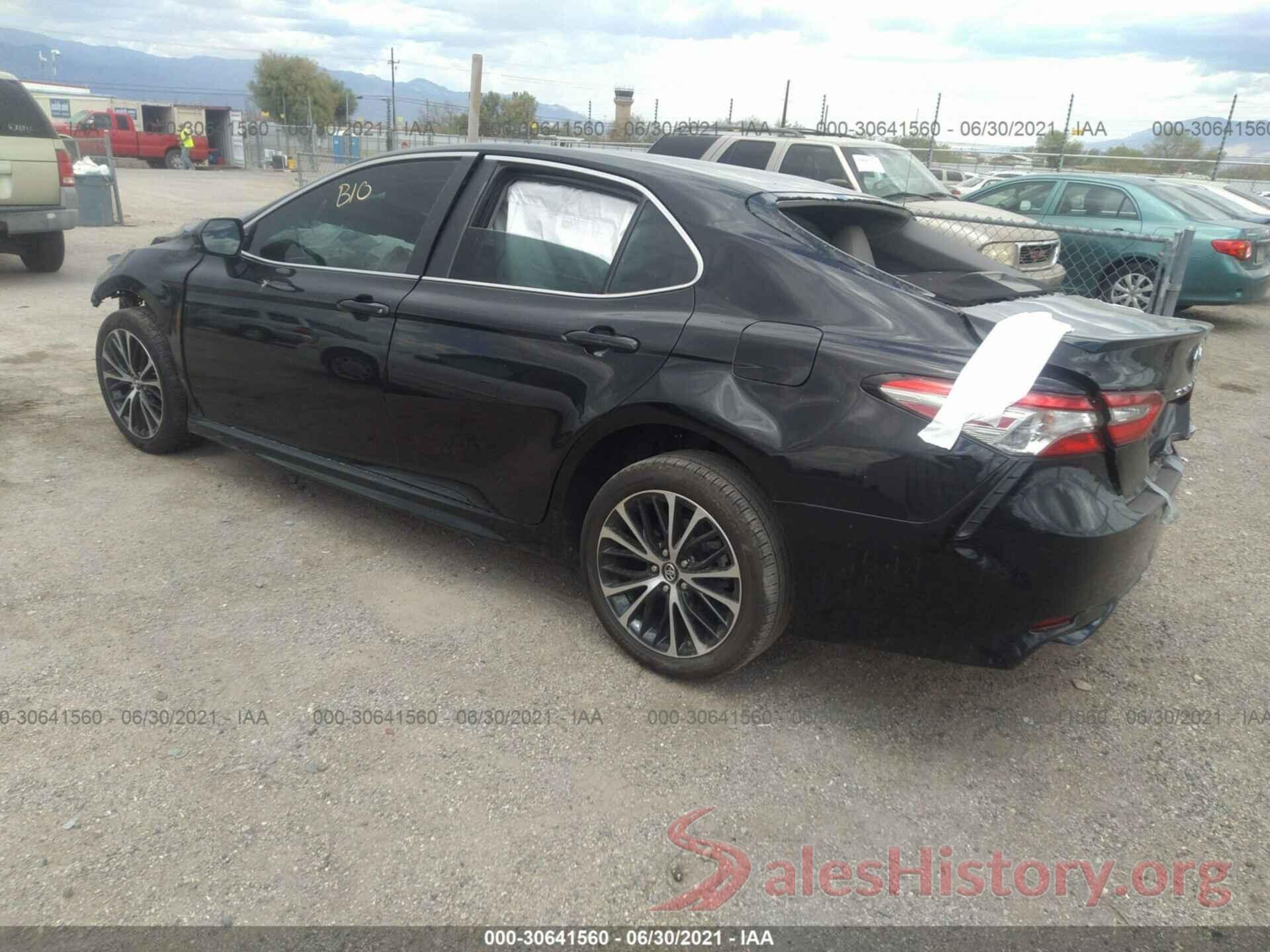 4T1B11HK4JU658976 2018 TOYOTA CAMRY