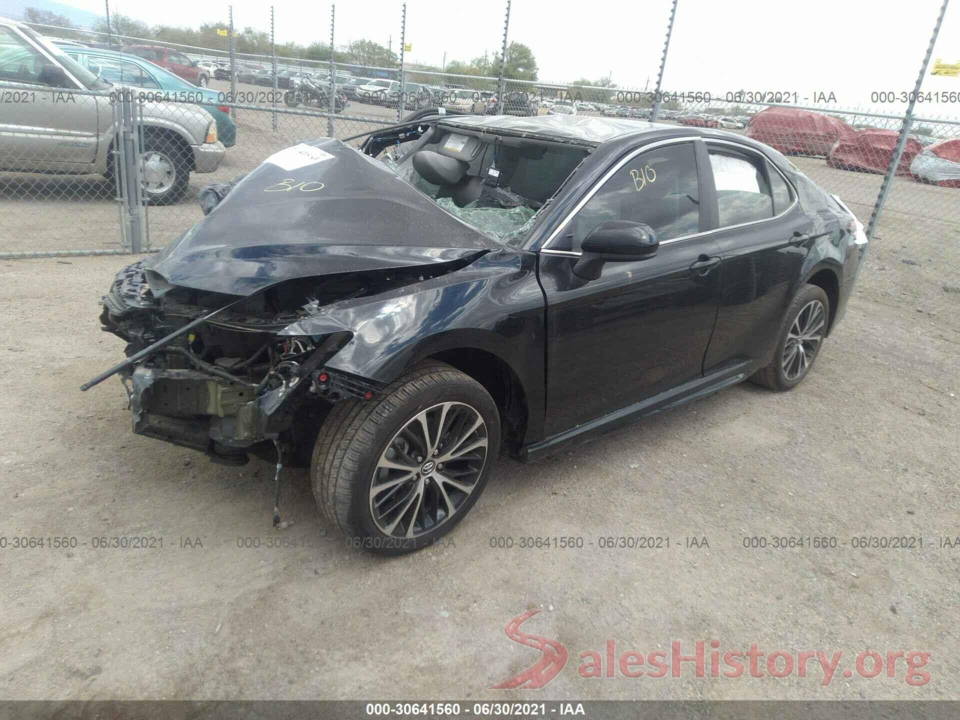 4T1B11HK4JU658976 2018 TOYOTA CAMRY