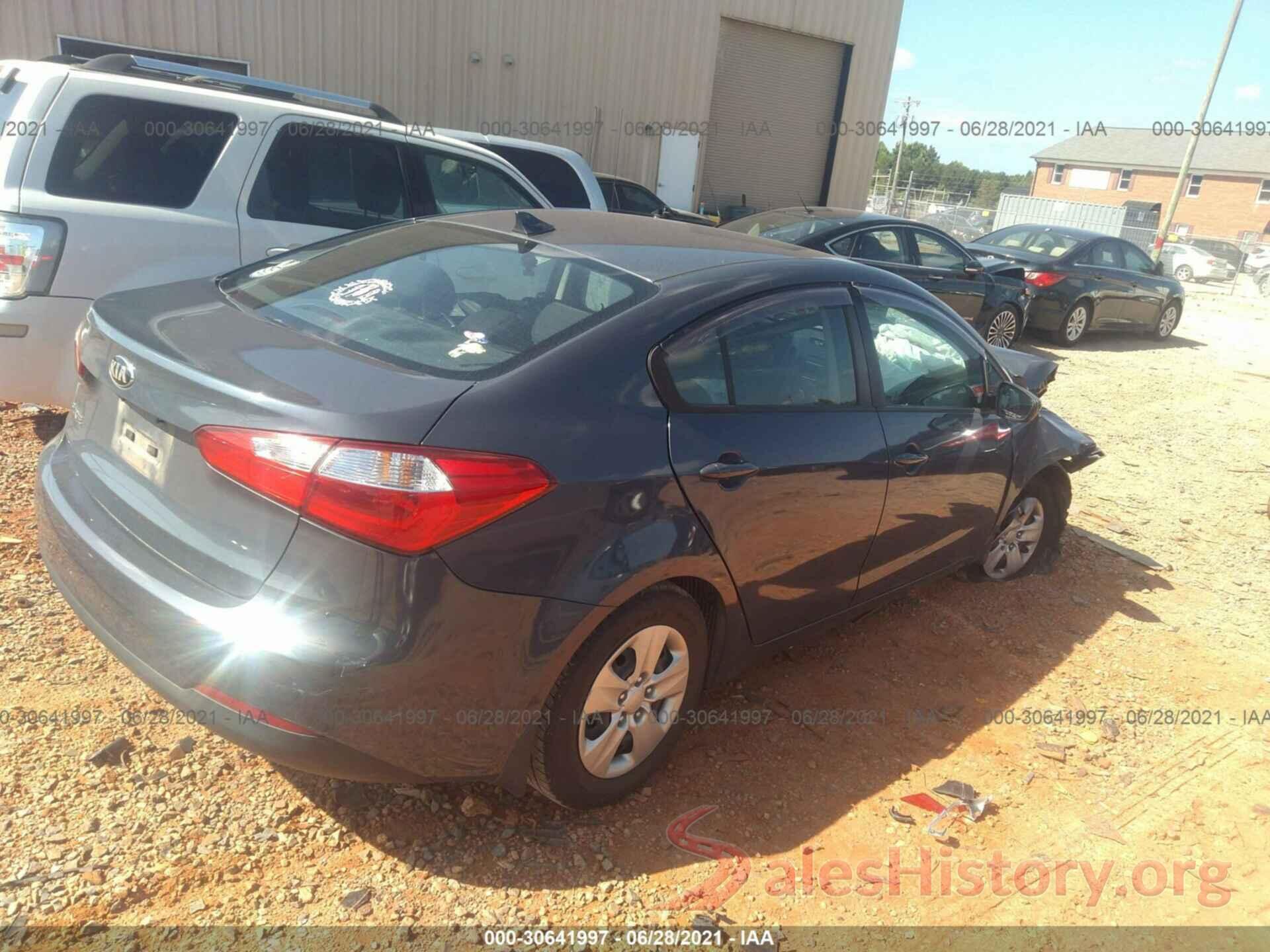 KNAFK4A63G5562175 2016 KIA FORTE