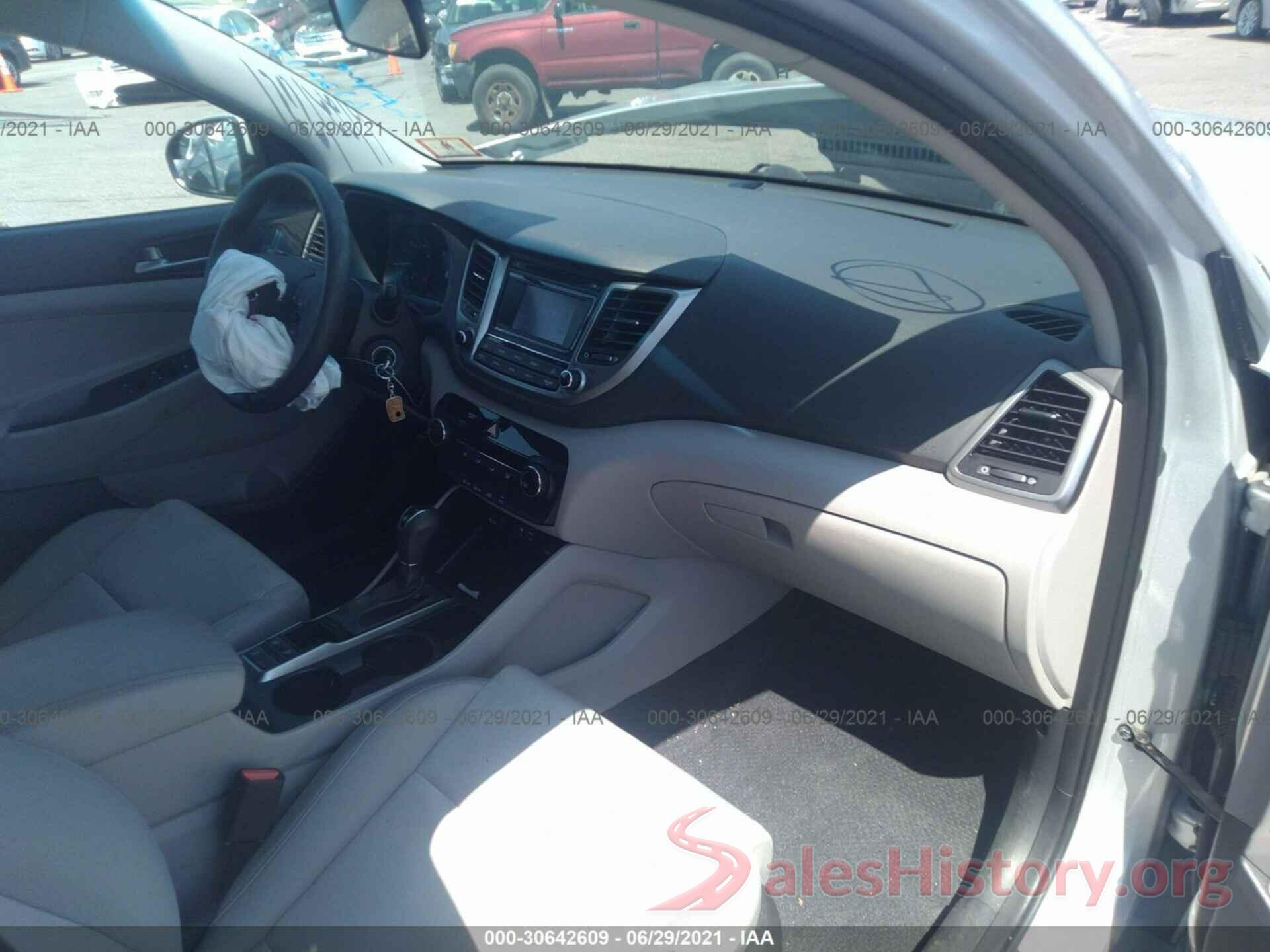 KM8J3CA48GU129312 2016 HYUNDAI TUCSON