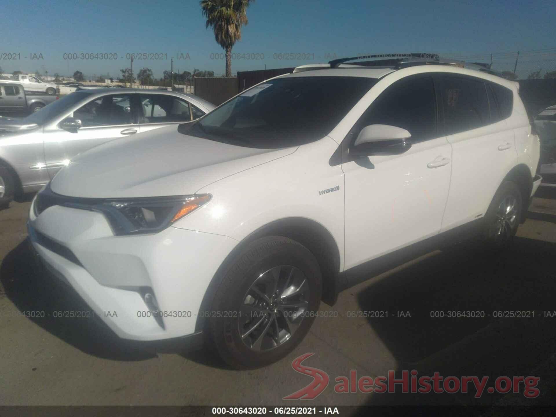 JTMRJREV3JD245592 2018 TOYOTA RAV4