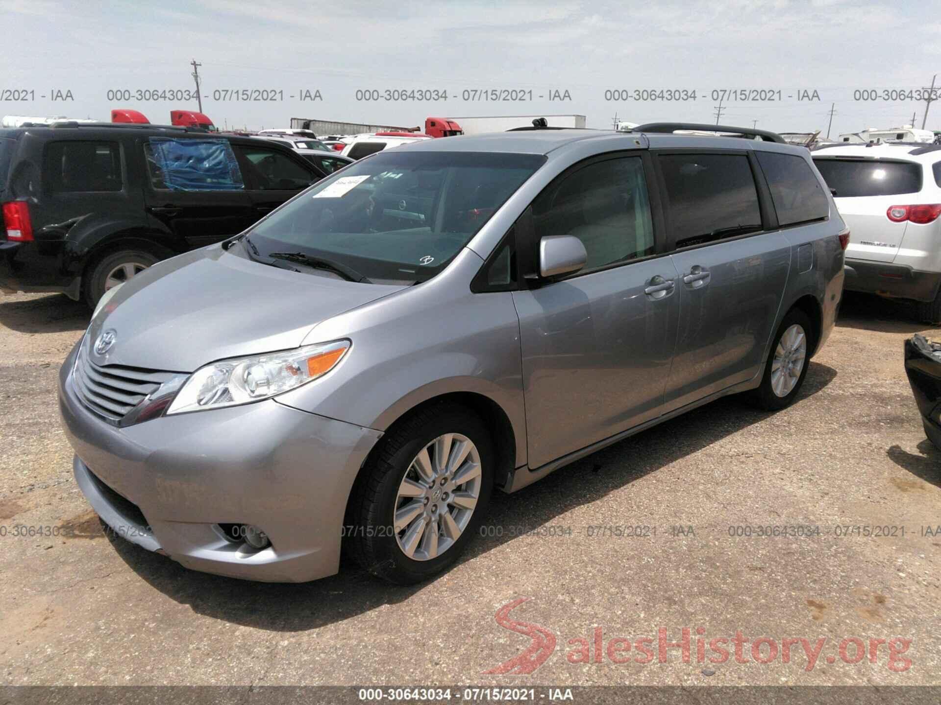 5TDJZ3DC6HS183817 2017 TOYOTA SIENNA