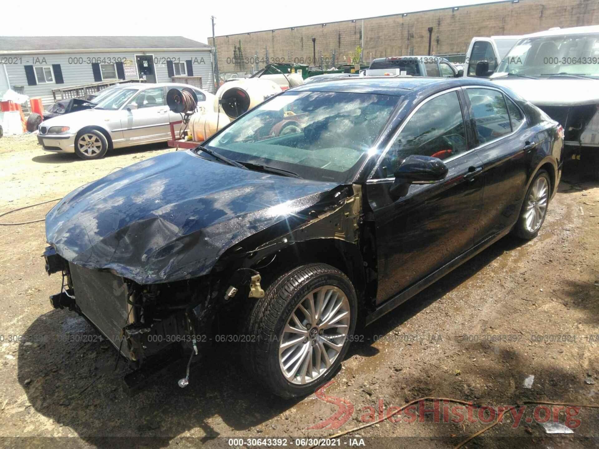 4T1B11HK5JU521609 2018 TOYOTA CAMRY