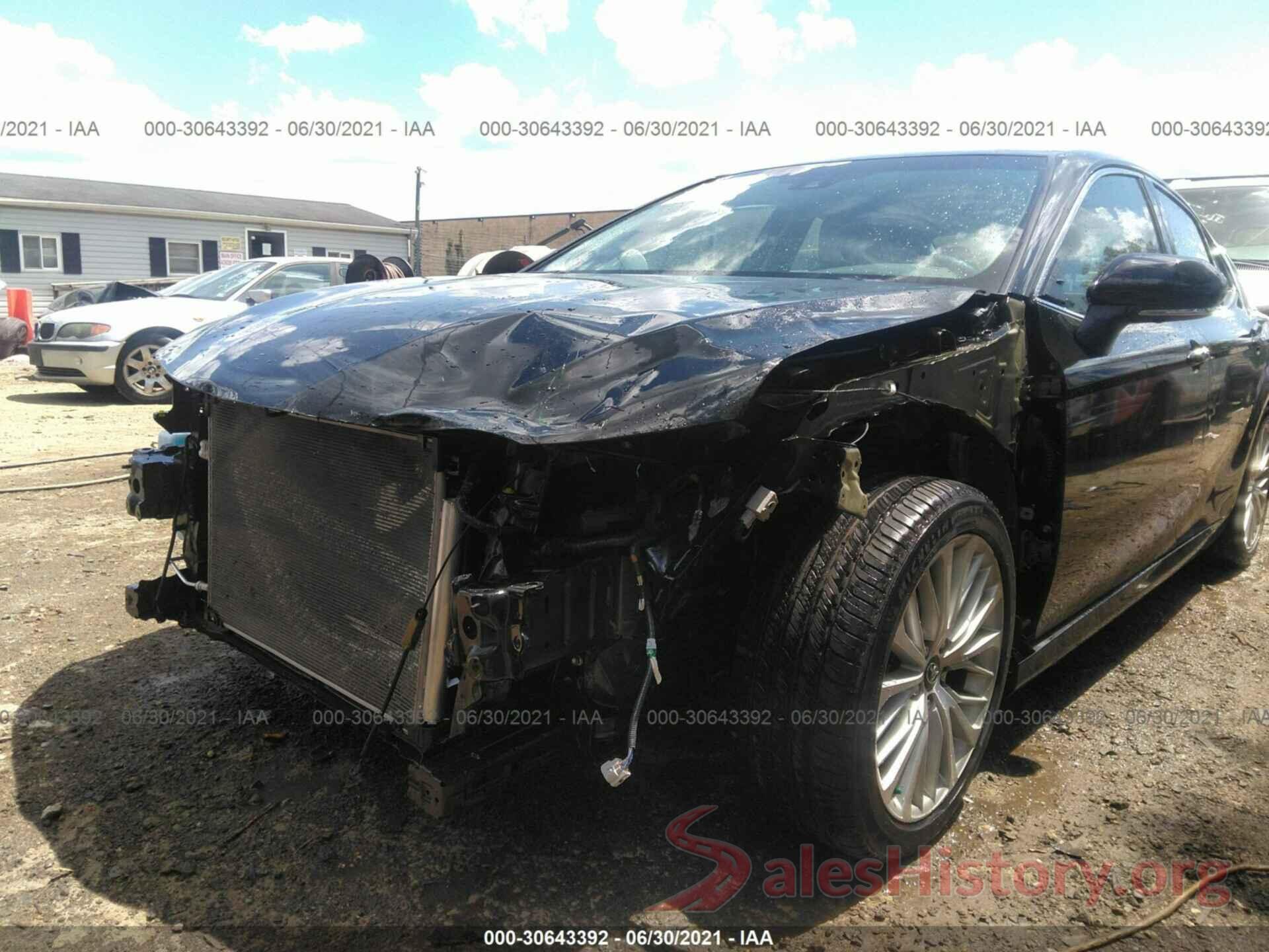 4T1B11HK5JU521609 2018 TOYOTA CAMRY