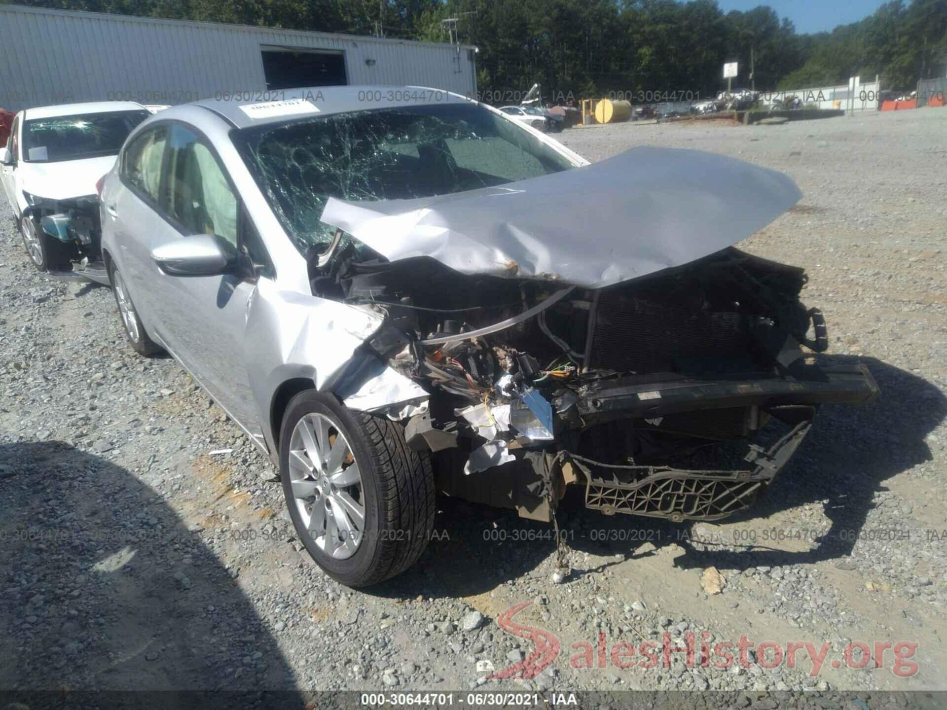 KNAFX4A65G5576001 2016 KIA FORTE