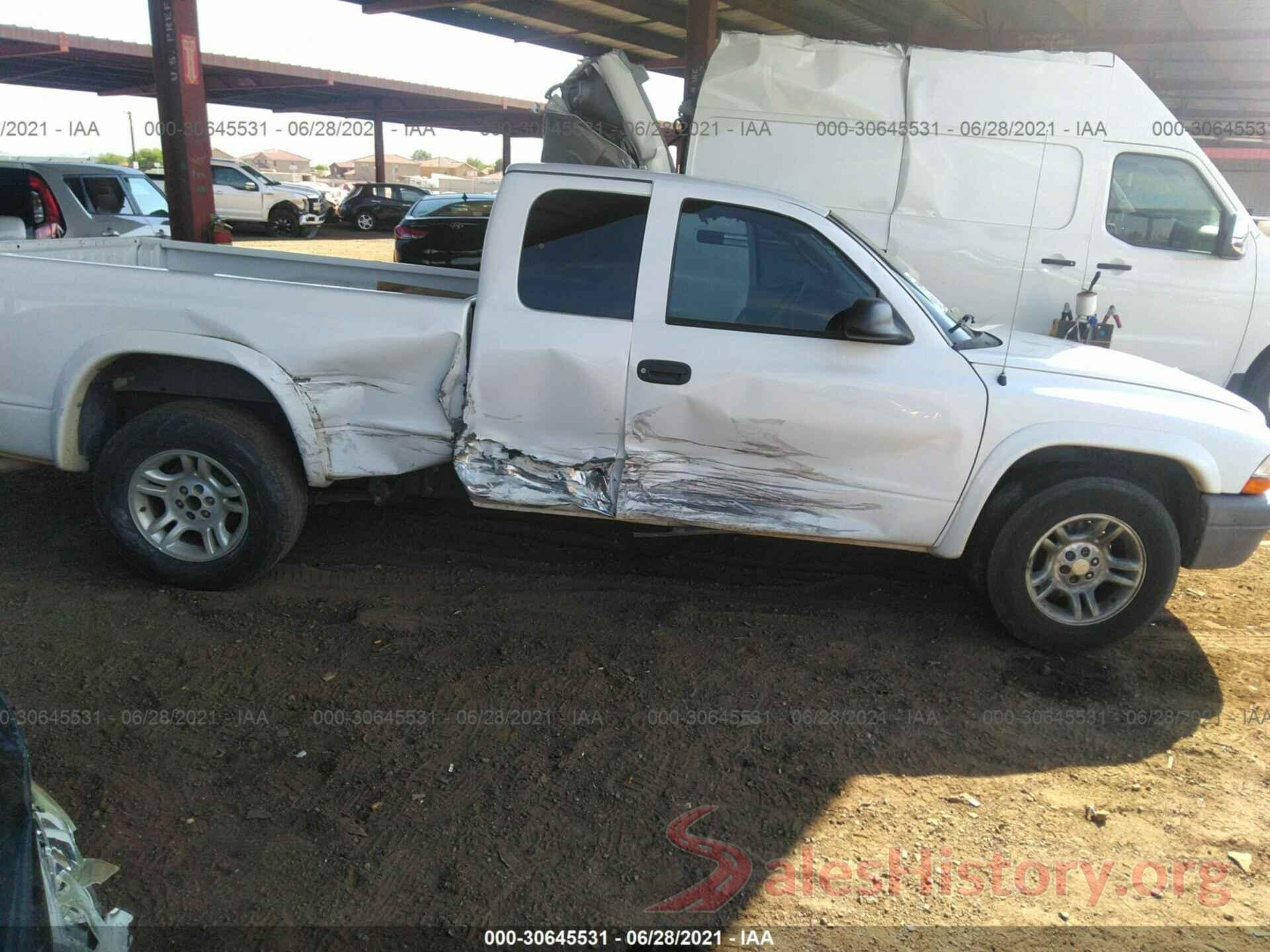 3N1AB7AP9JL649953 2004 DODGE DAKOTA