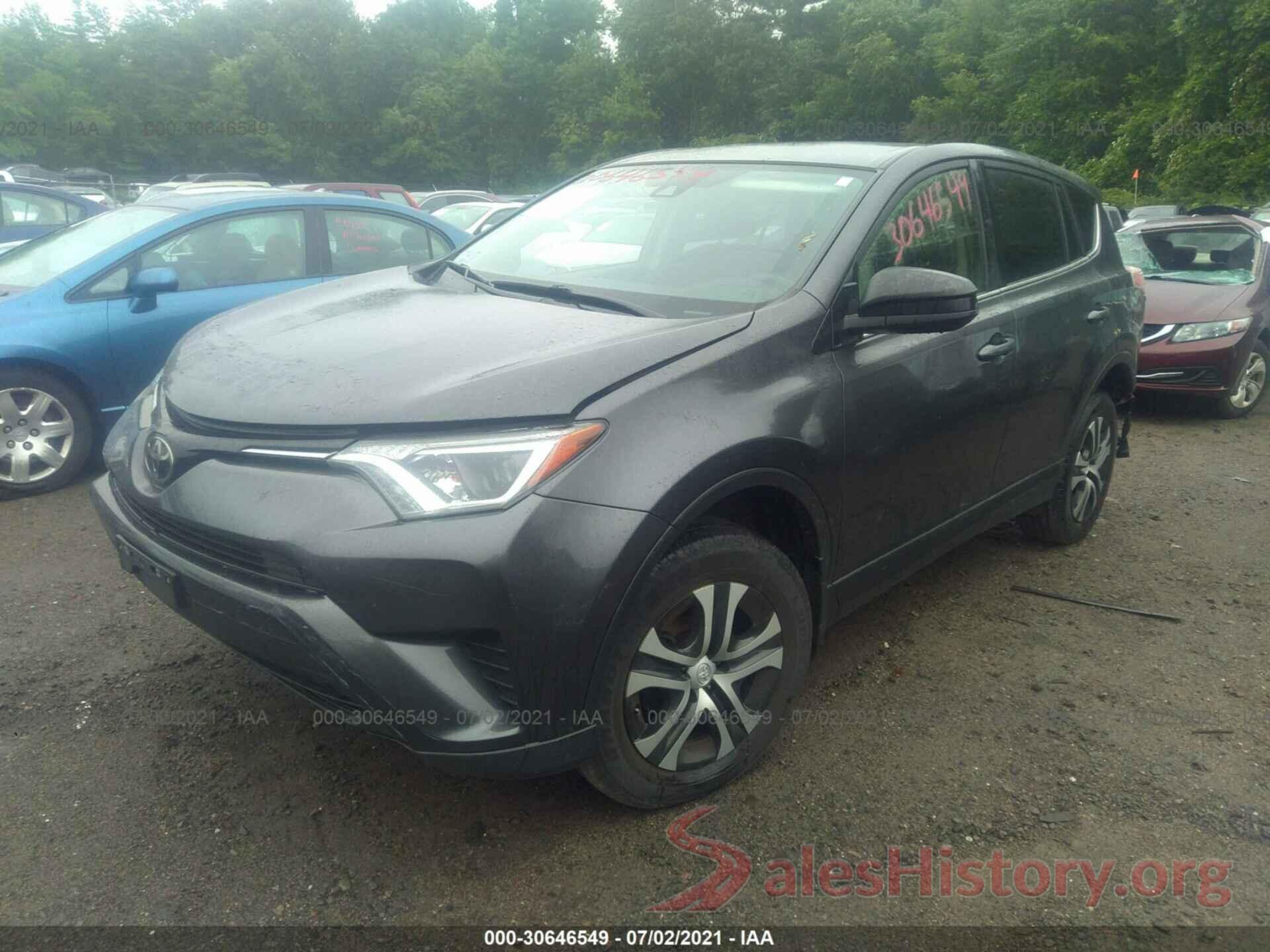 JTMBFREV9JJ217137 2018 TOYOTA RAV4