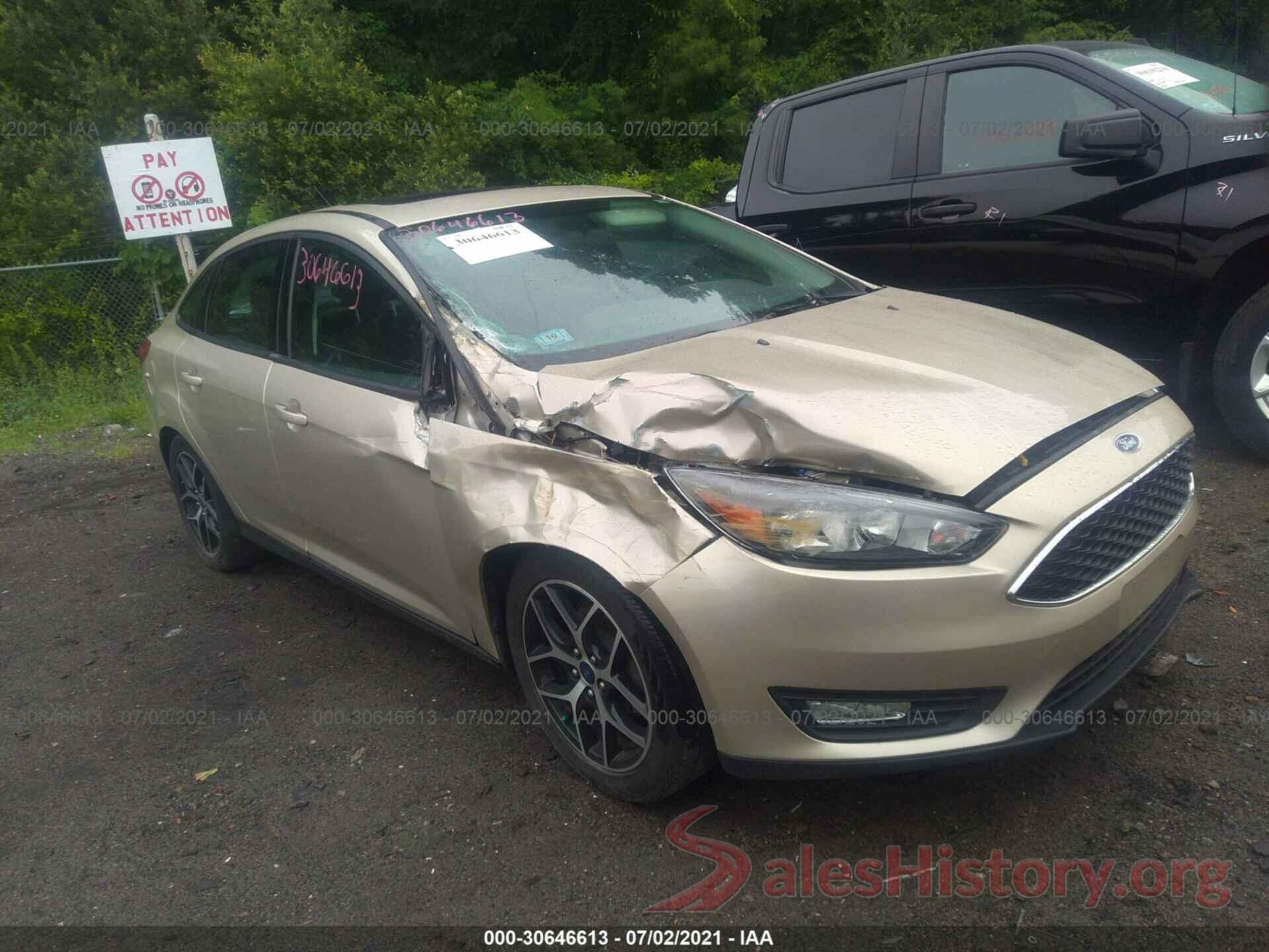 1FADP3H29JL306432 2018 FORD FOCUS