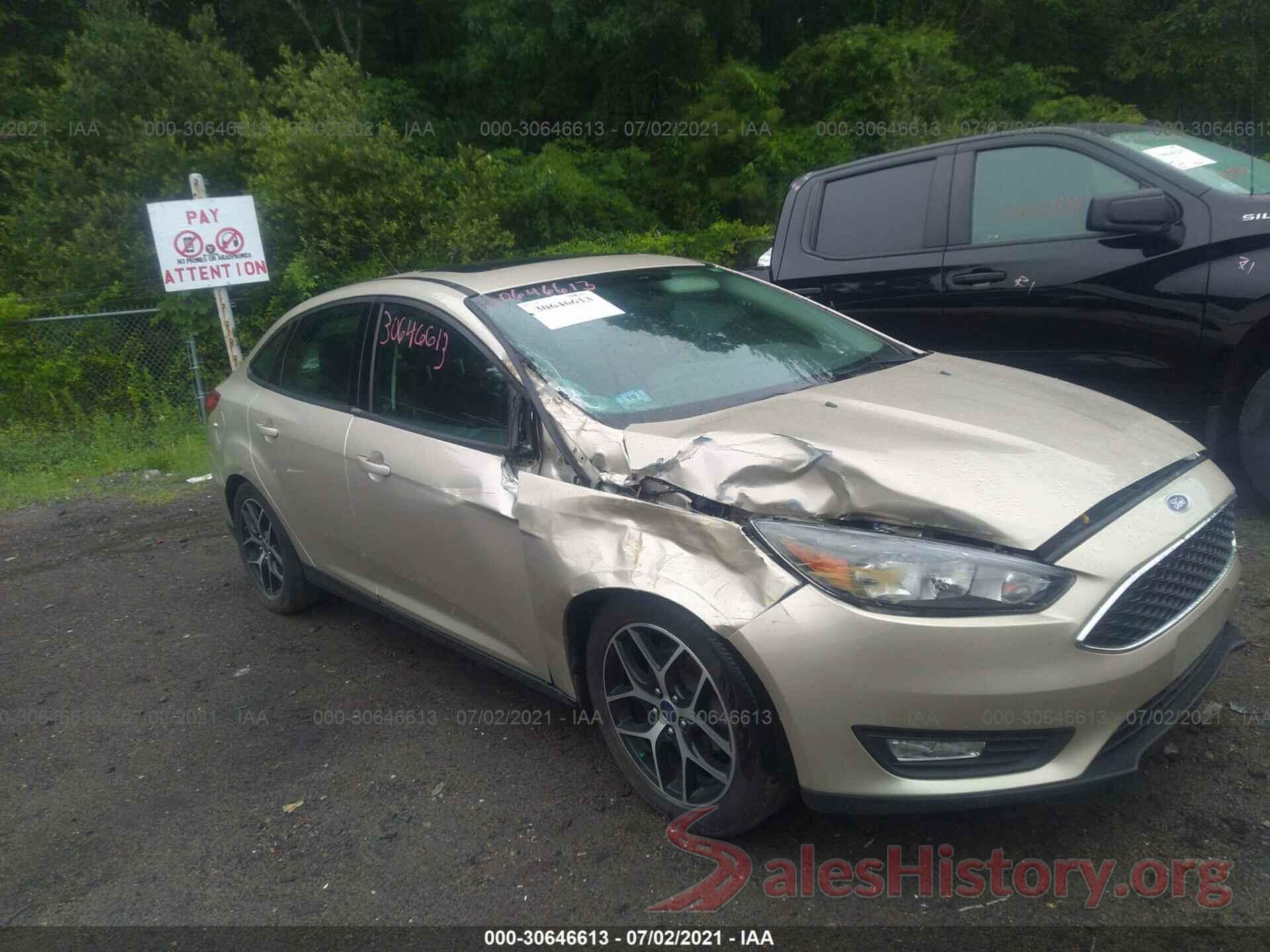 1FADP3H29JL306432 2018 FORD FOCUS