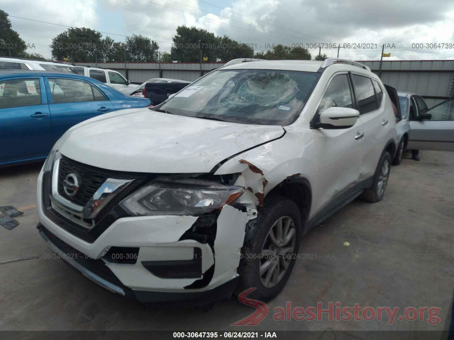 KNMAT2MV7HP606587 2017 NISSAN ROGUE