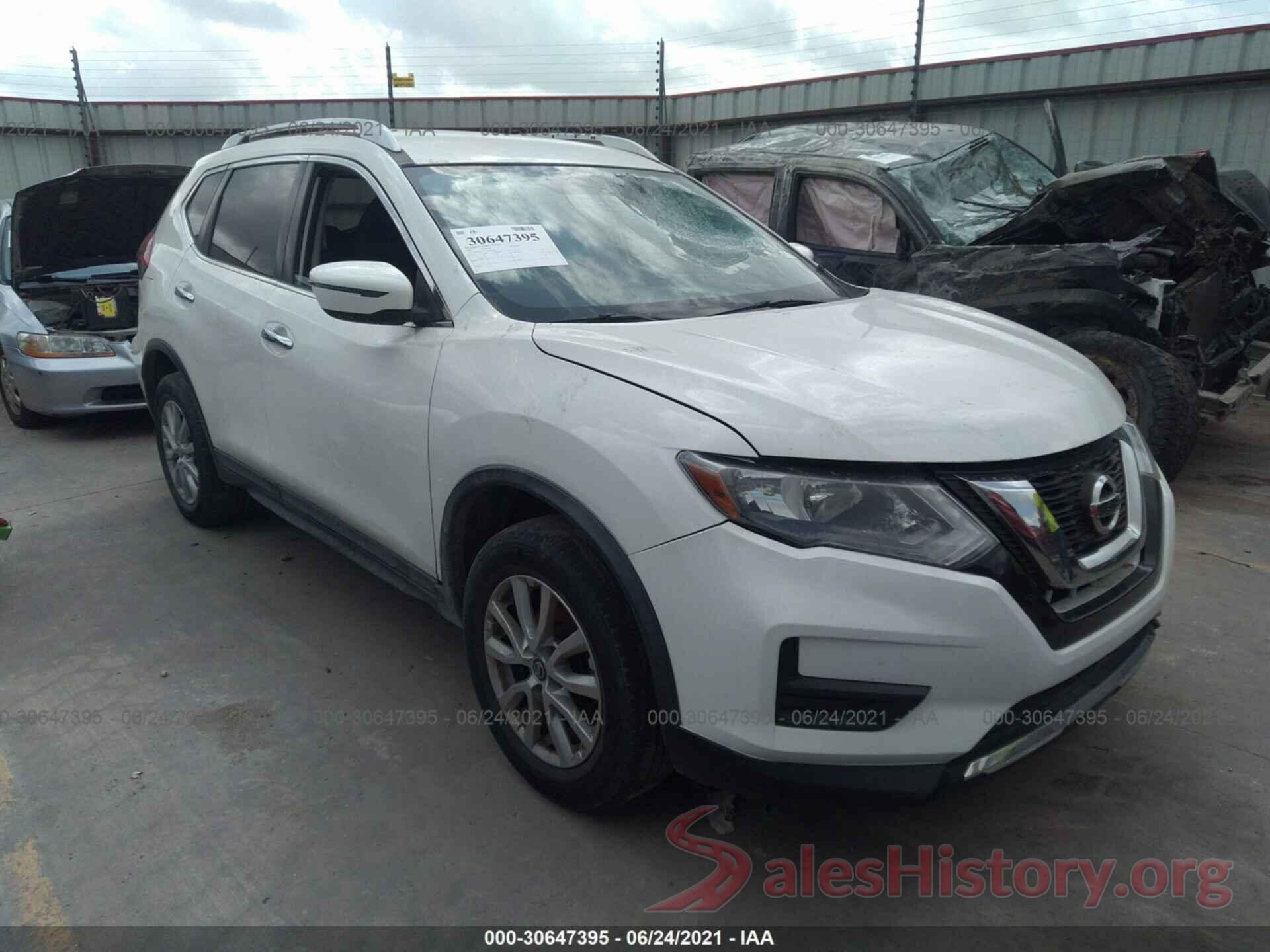 KNMAT2MV7HP606587 2017 NISSAN ROGUE