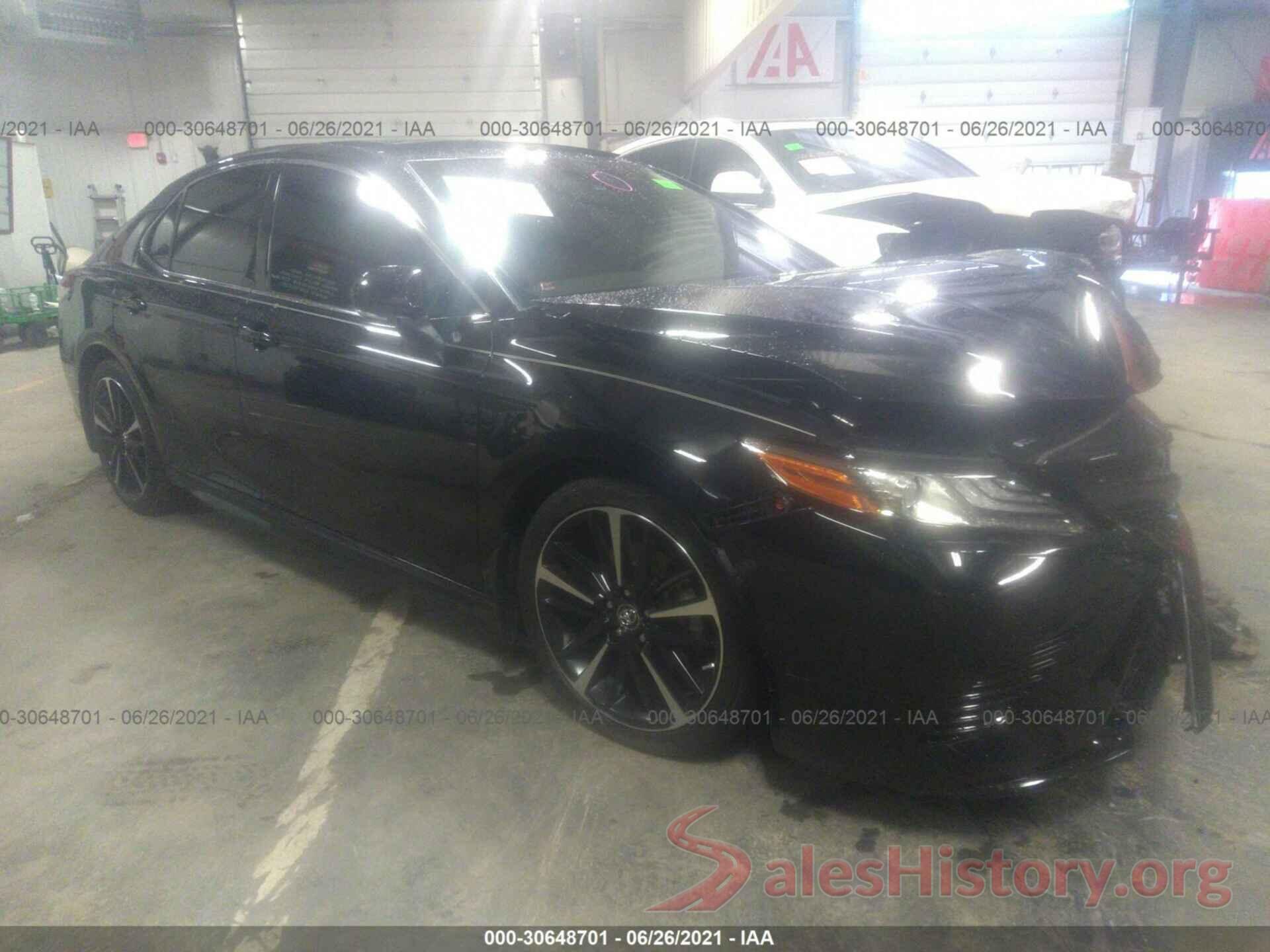 4T1B61HK8JU140080 2018 TOYOTA CAMRY