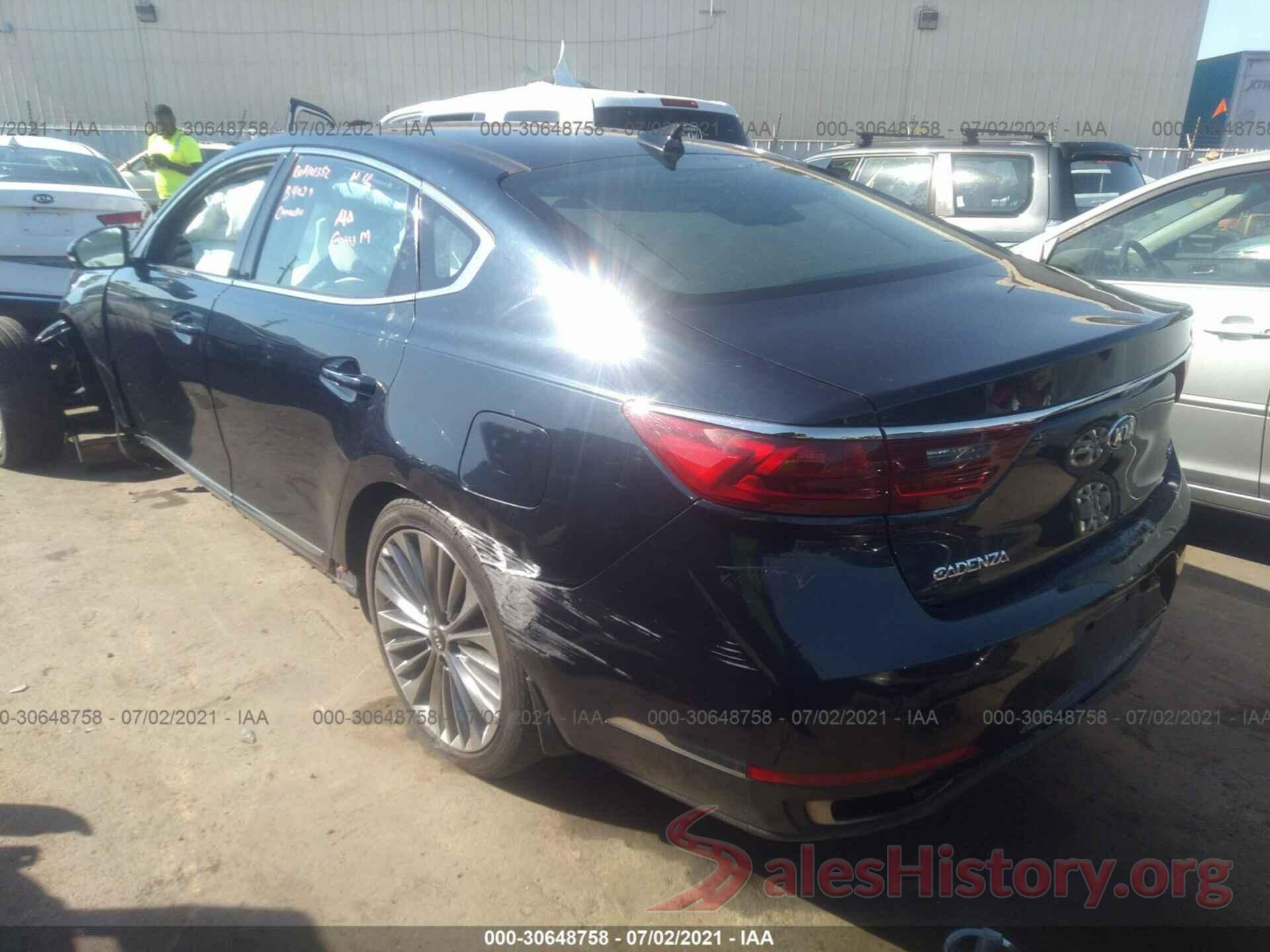 KNALC4J13H5069912 2017 KIA CADENZA