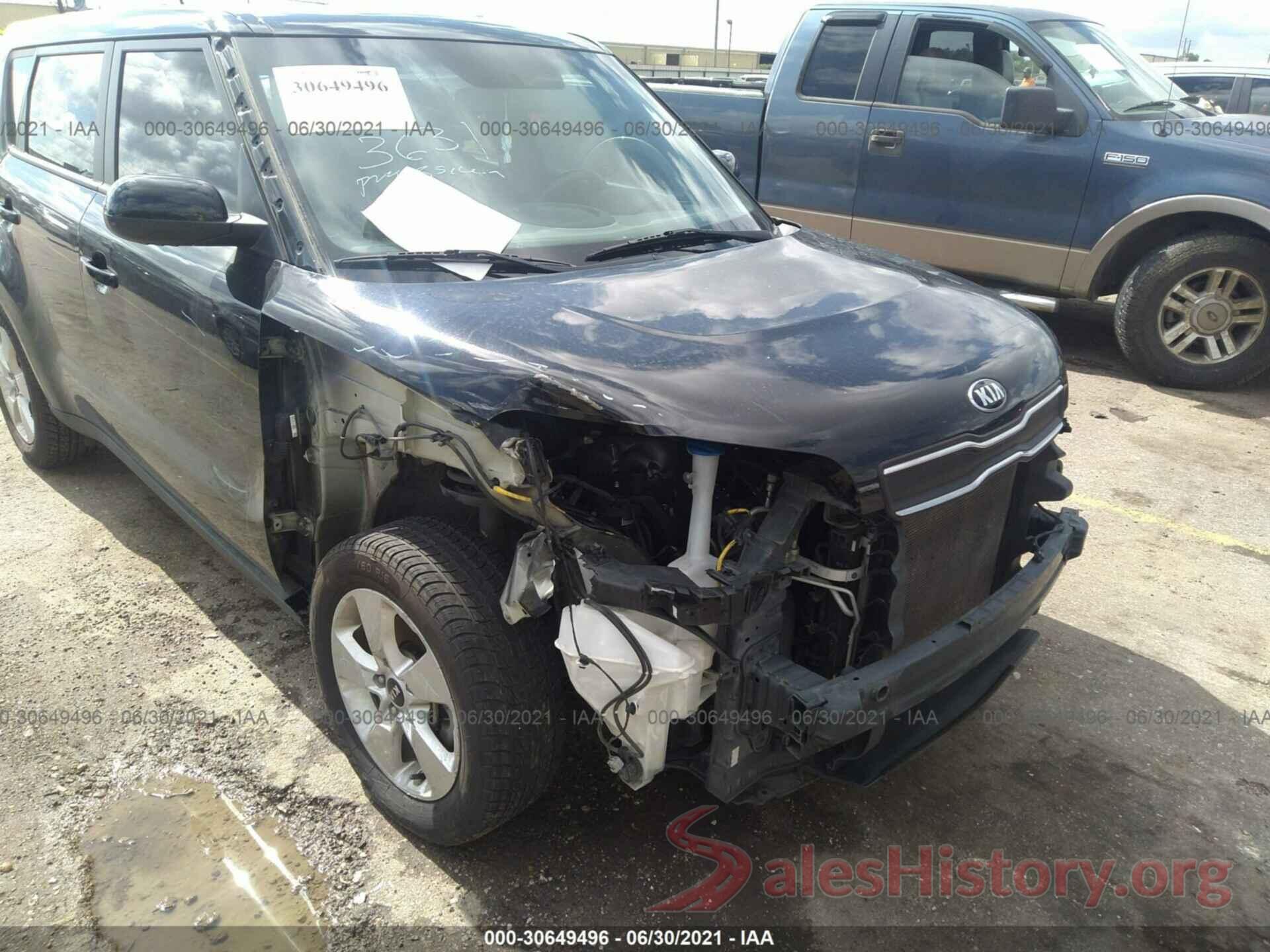 KNDJN2A21J7599260 2018 KIA SOUL