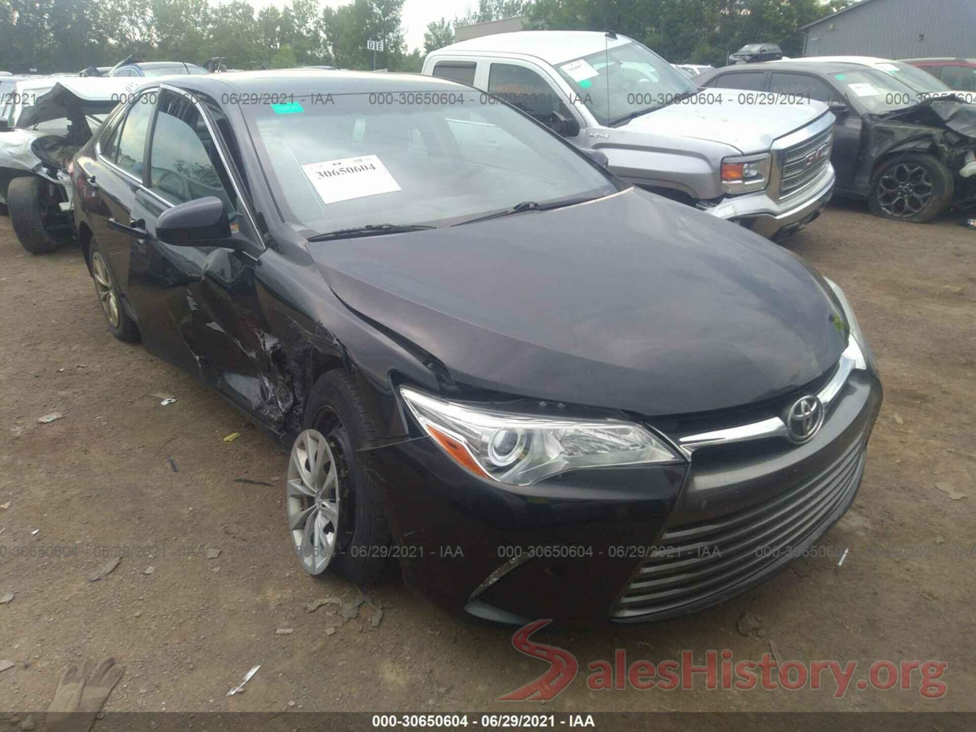 4T1BF1FK0GU123303 2016 TOYOTA CAMRY