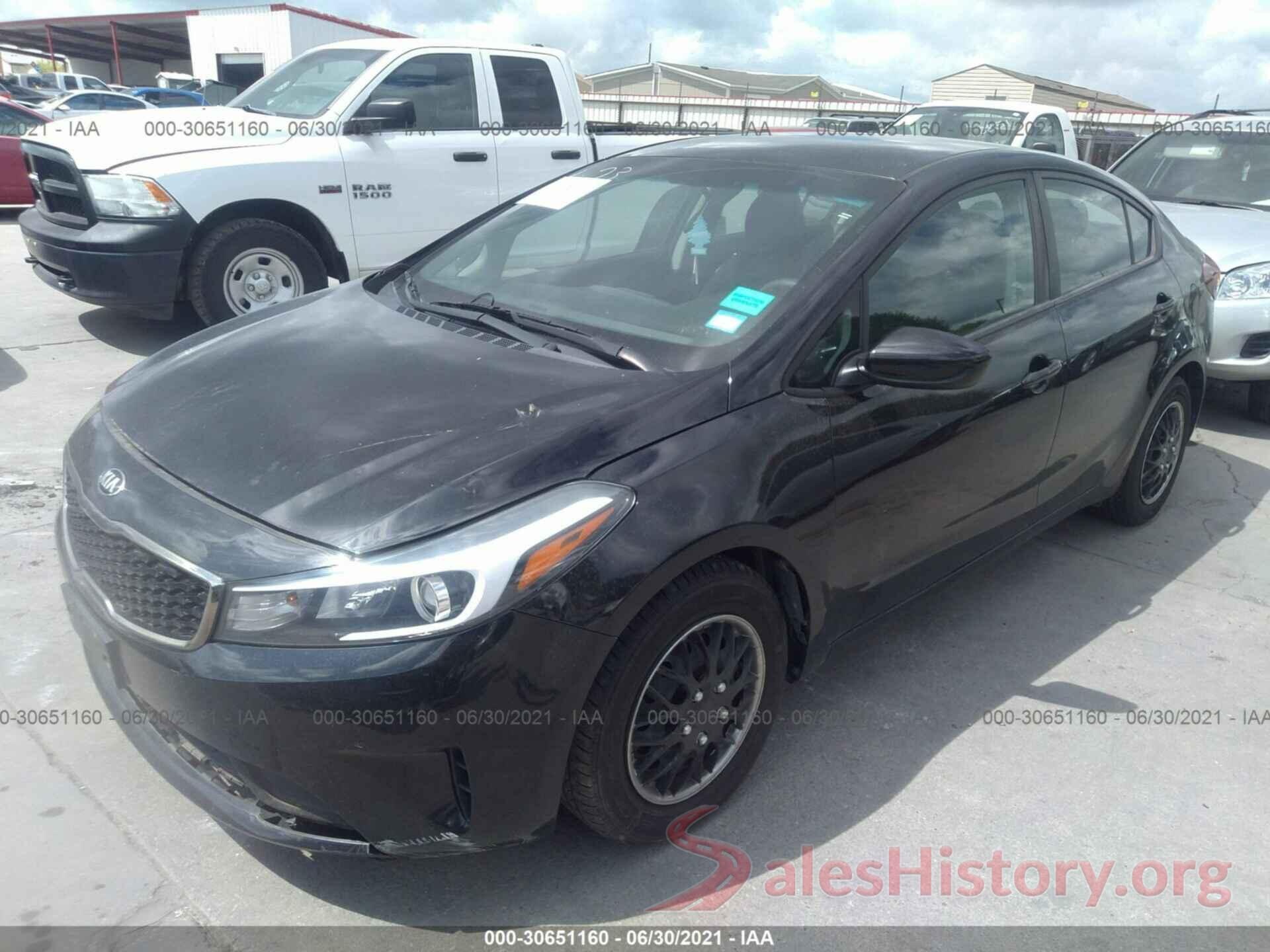 3KPFK4A7XHE038426 2017 KIA FORTE