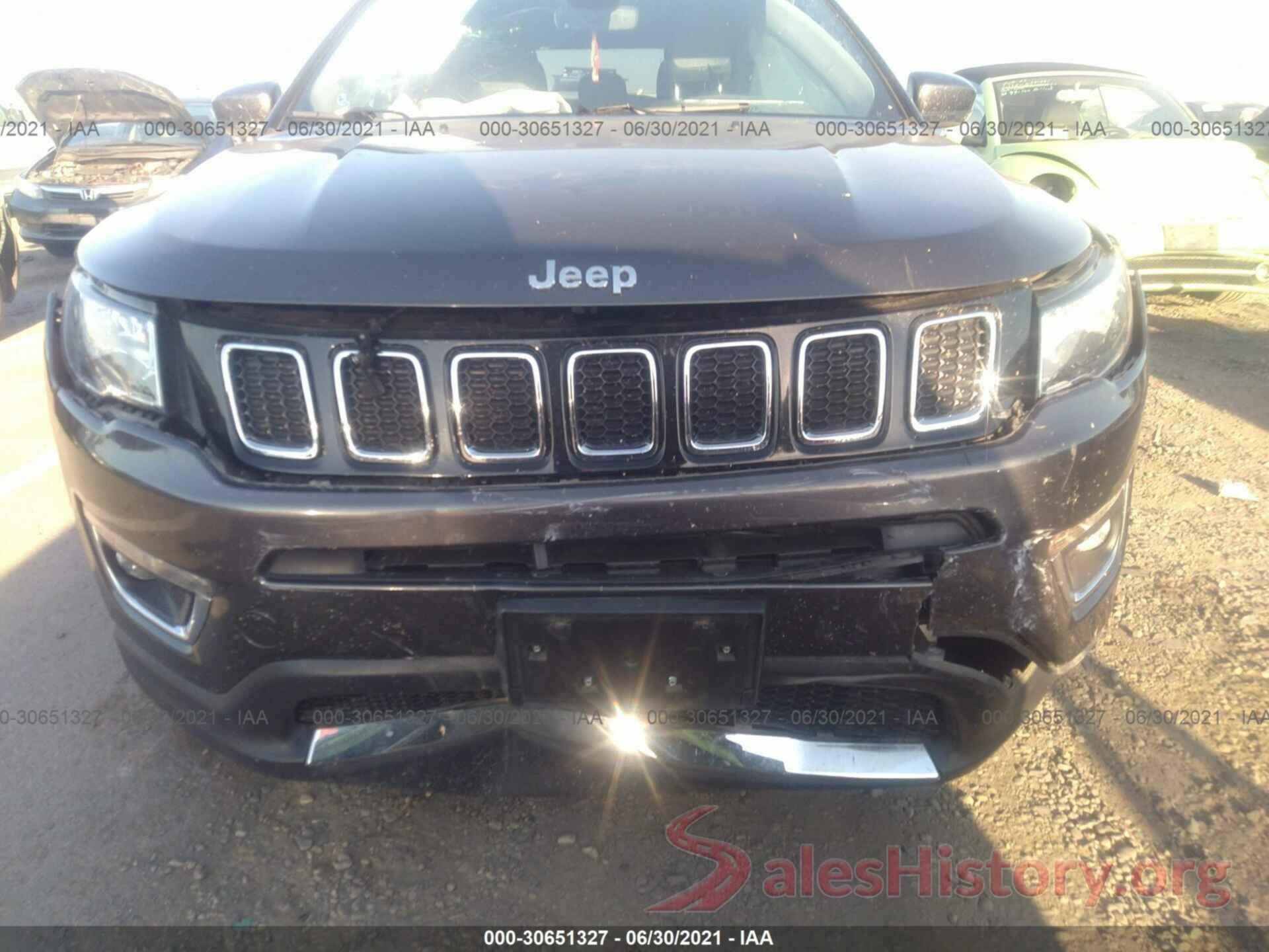 3C4NJCCB6KT772686 2019 JEEP COMPASS