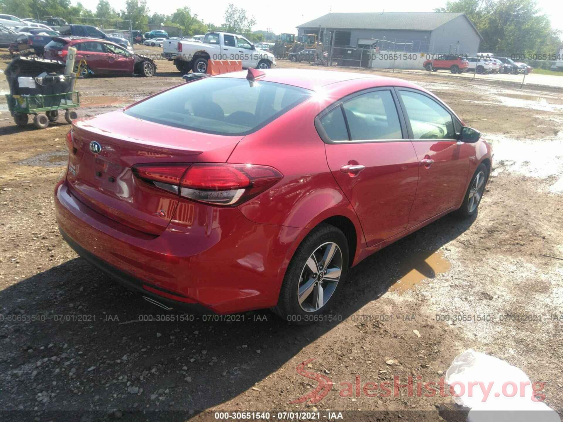 3KPFL4A72JE268268 2018 KIA FORTE