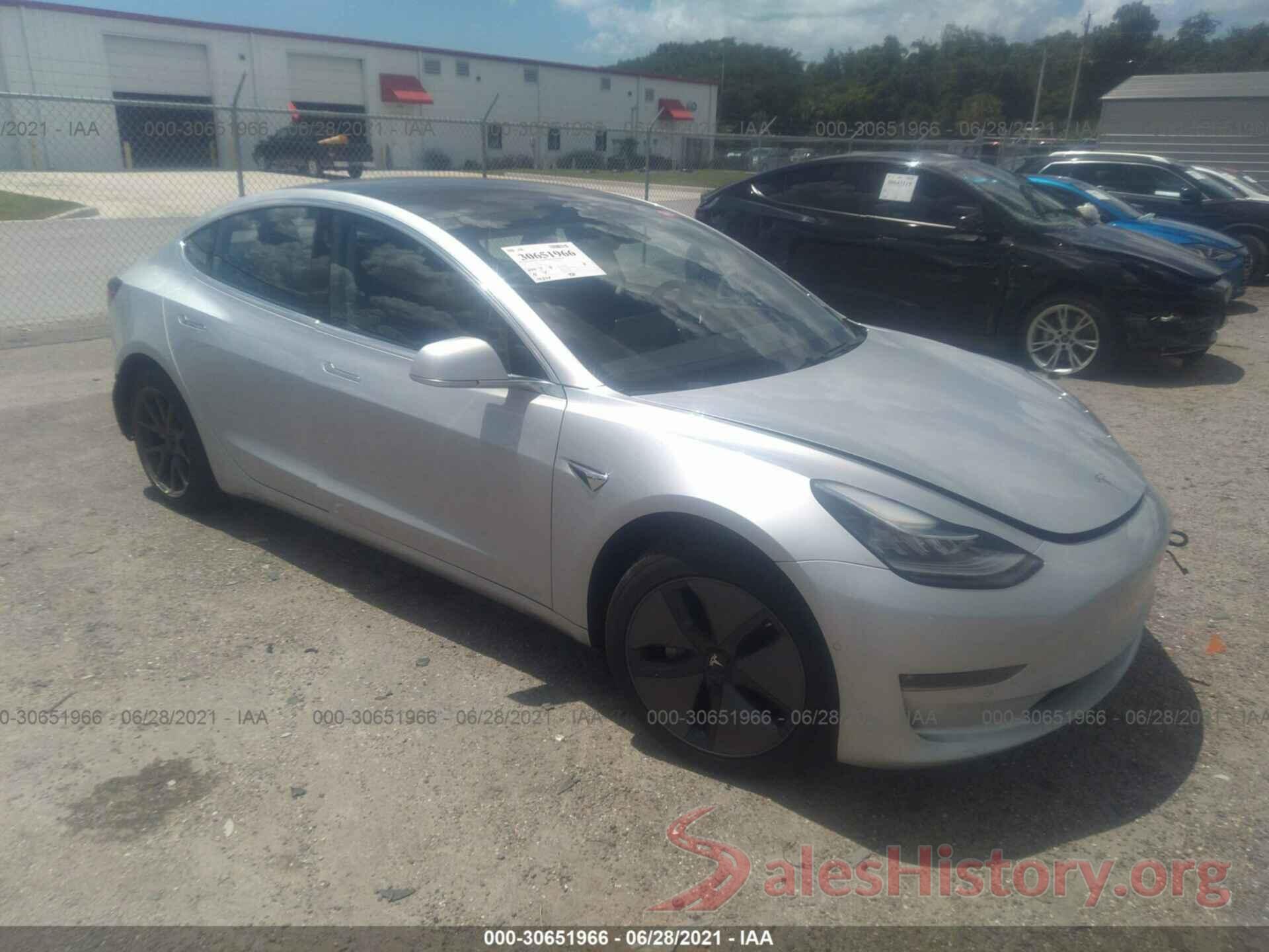 5YJ3E1EA7JF034722 2018 TESLA MODEL 3