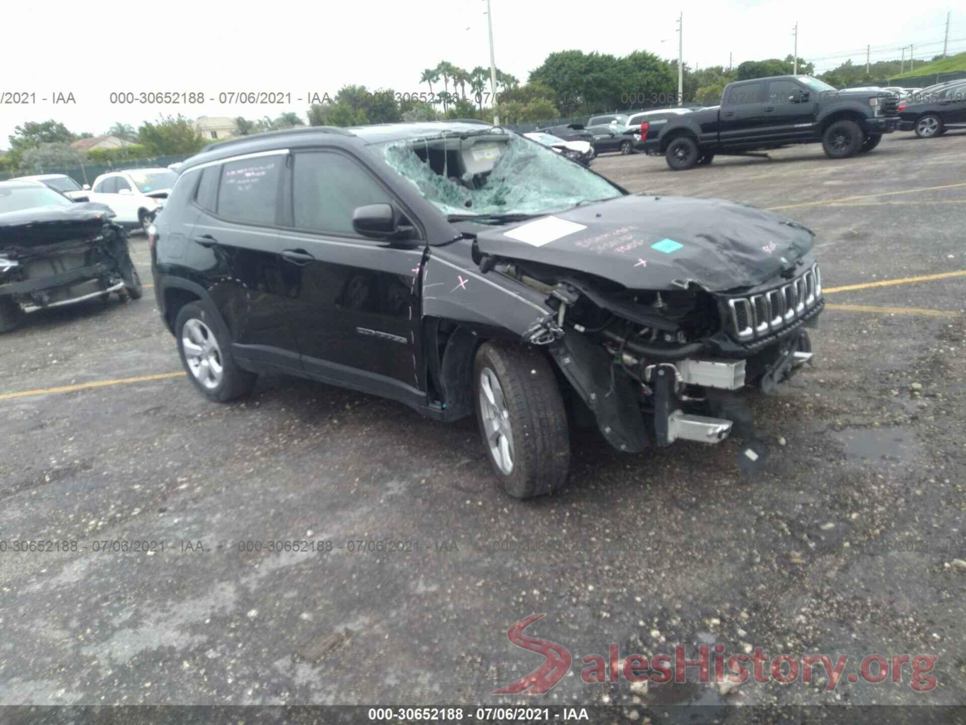 3C4NJCBB3JT251053 2018 JEEP COMPASS