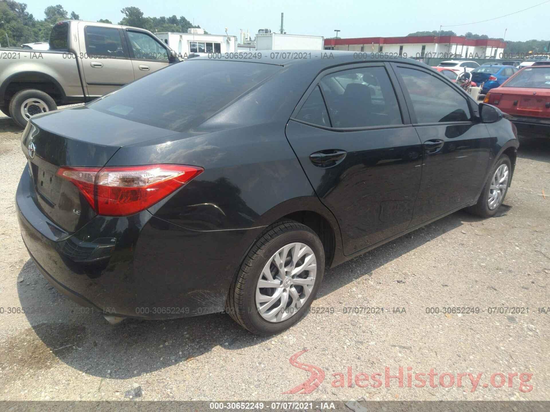 2T1BURHE0JC101242 2018 TOYOTA COROLLA