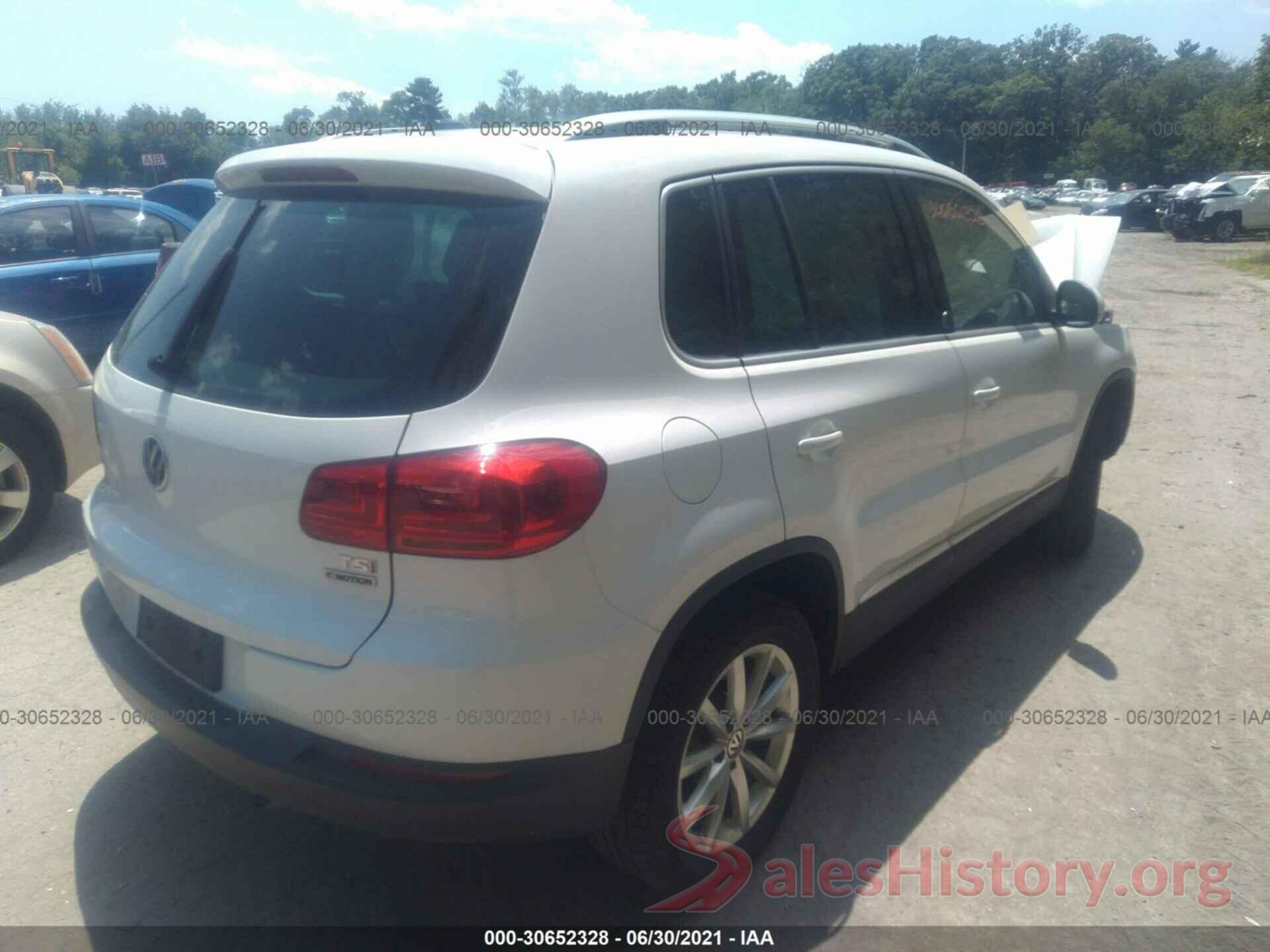 WVGSV7AX2HK015089 2017 VOLKSWAGEN TIGUAN