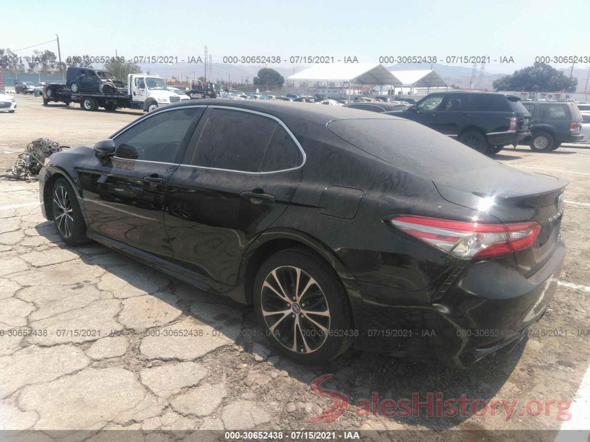 4T1B11HK7JU618309 2018 TOYOTA CAMRY