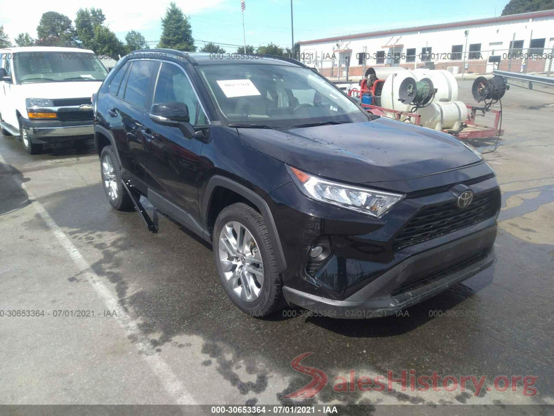 2T3C1RFVXMC115984 2021 TOYOTA RAV4