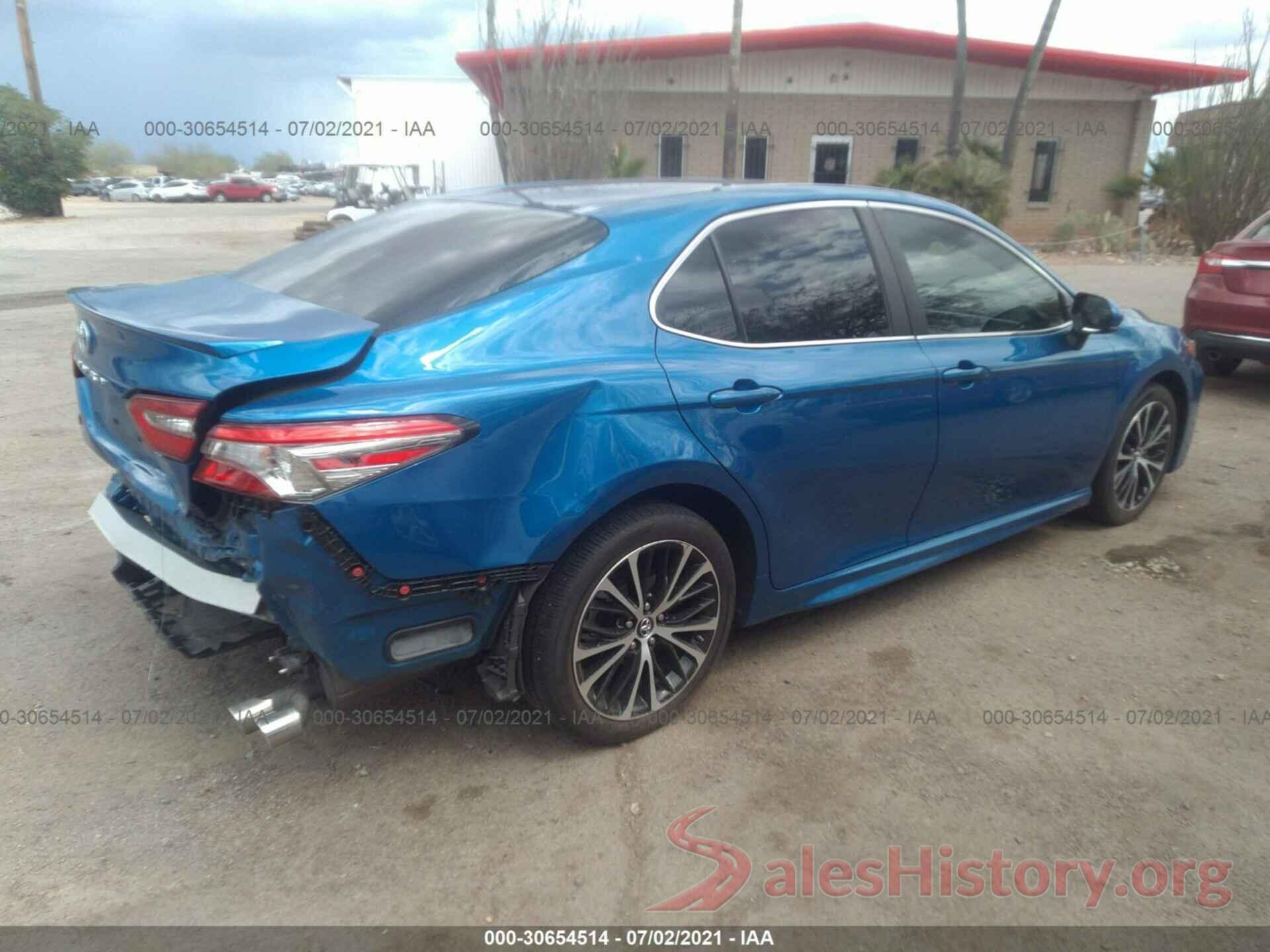 4T1B11HK4JU123422 2018 TOYOTA CAMRY