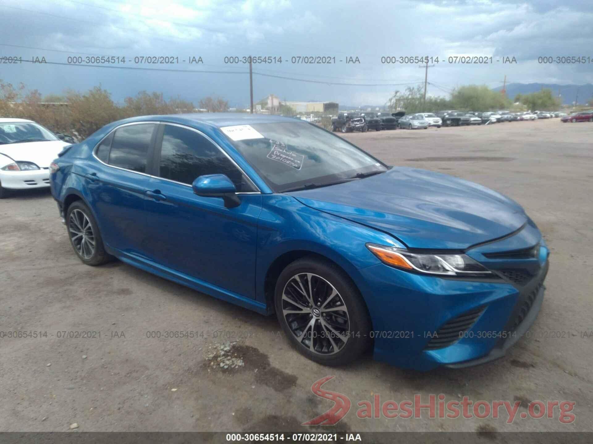 4T1B11HK4JU123422 2018 TOYOTA CAMRY