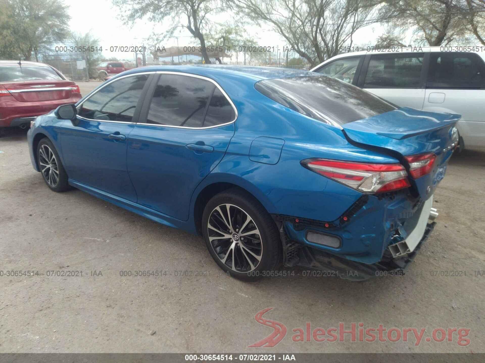 4T1B11HK4JU123422 2018 TOYOTA CAMRY