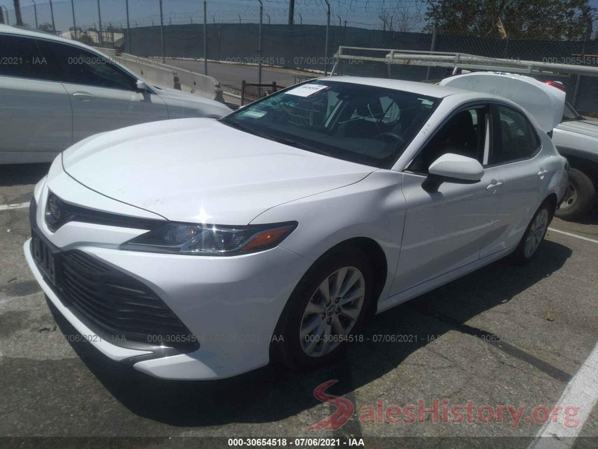 4T1B11HK8KU832839 2019 TOYOTA CAMRY