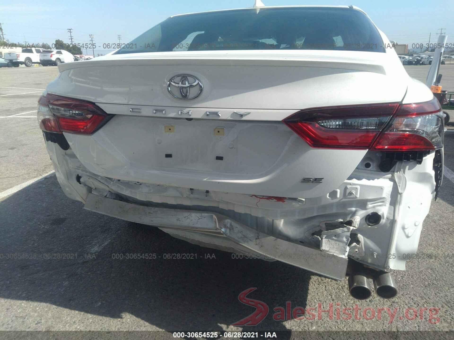 4T1G11AK3MU422985 2021 TOYOTA CAMRY