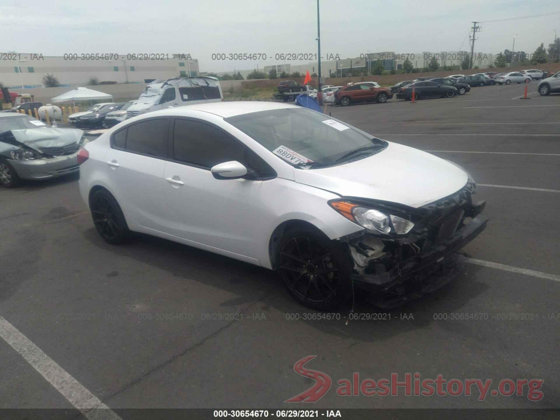 KNAFX4A67G5506113 2016 KIA FORTE