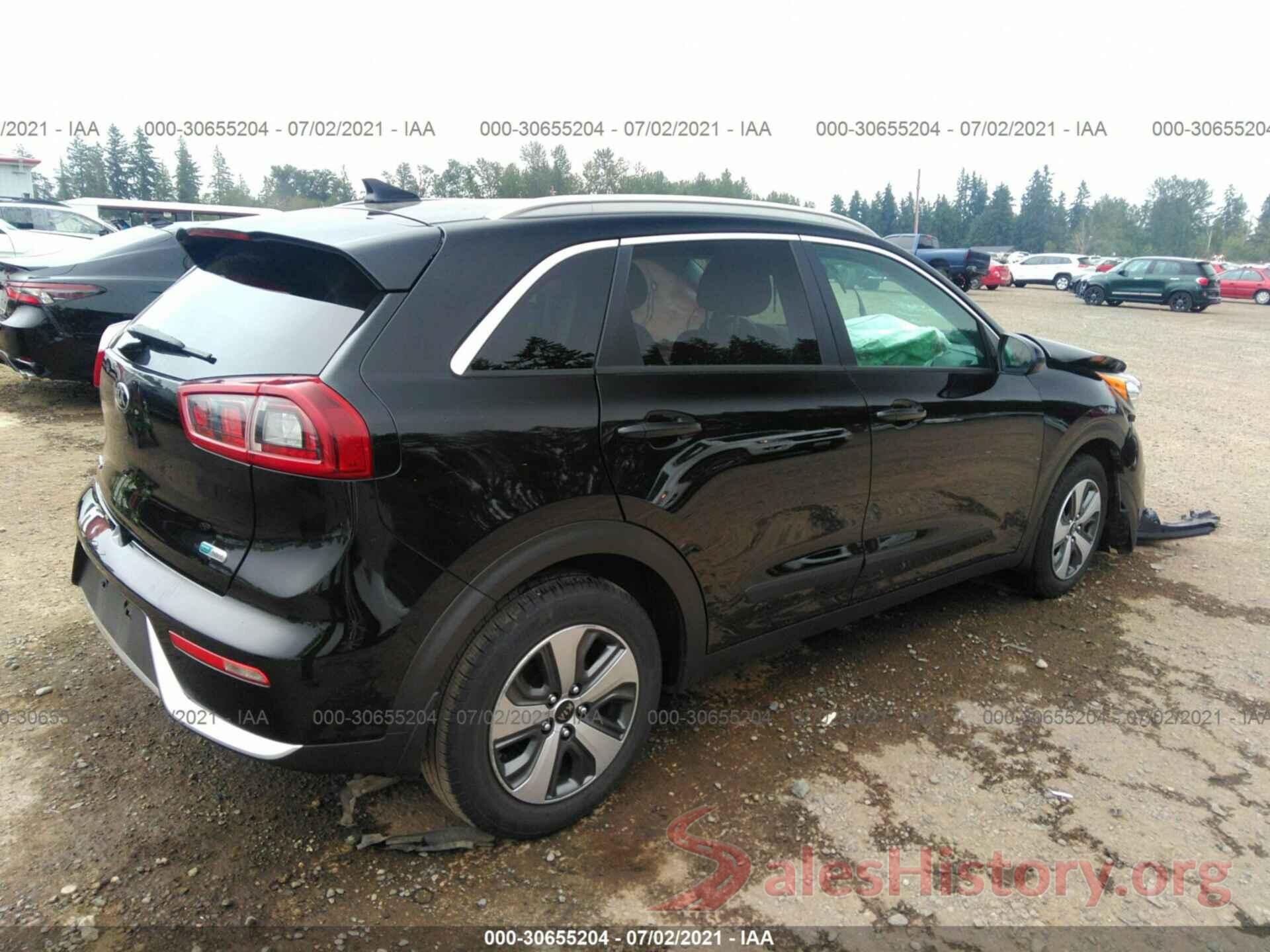 KNDCB3LC4J5129247 2018 KIA NIRO