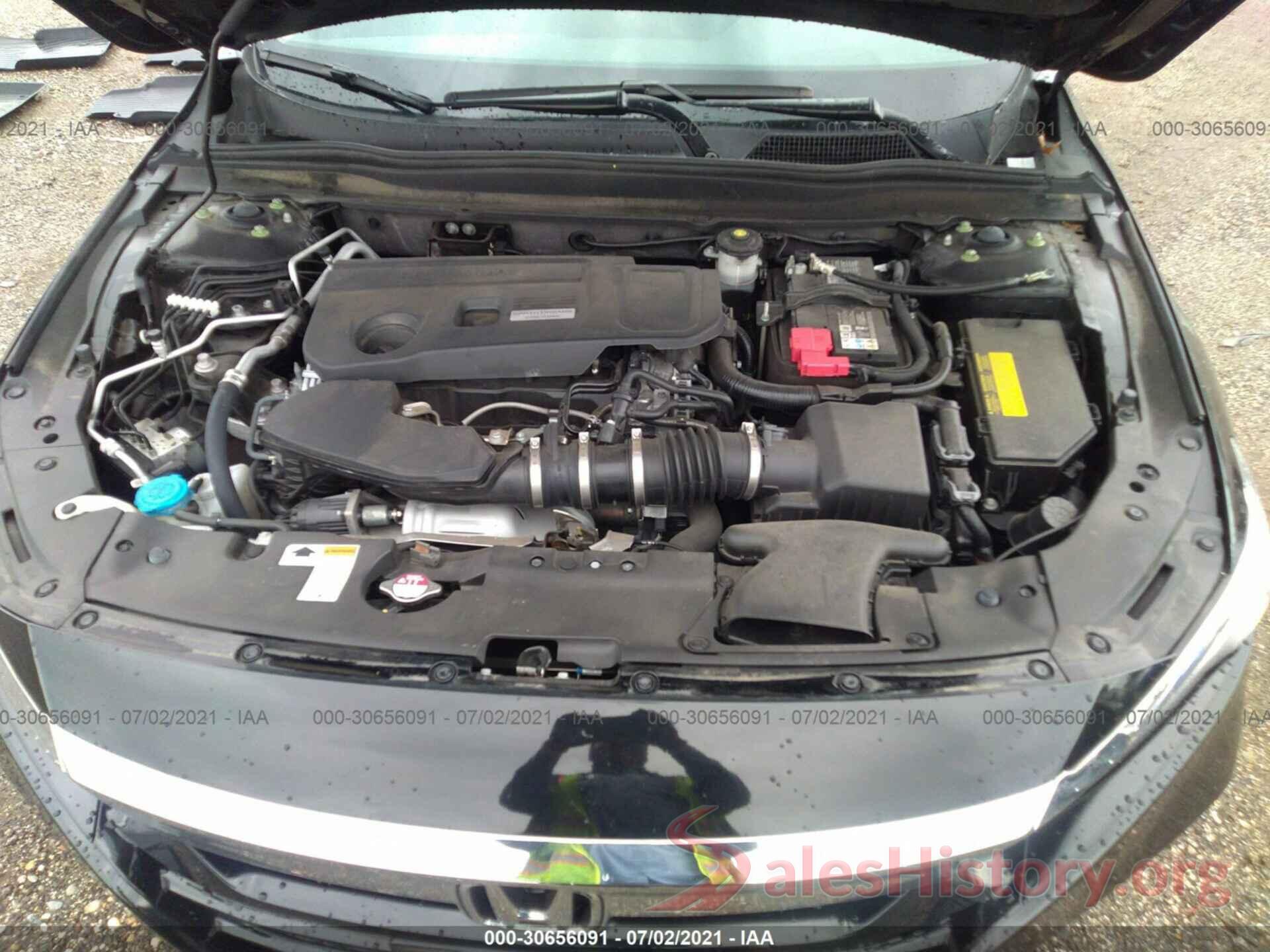 1HGCV2F90JA025316 2018 HONDA ACCORD SEDAN