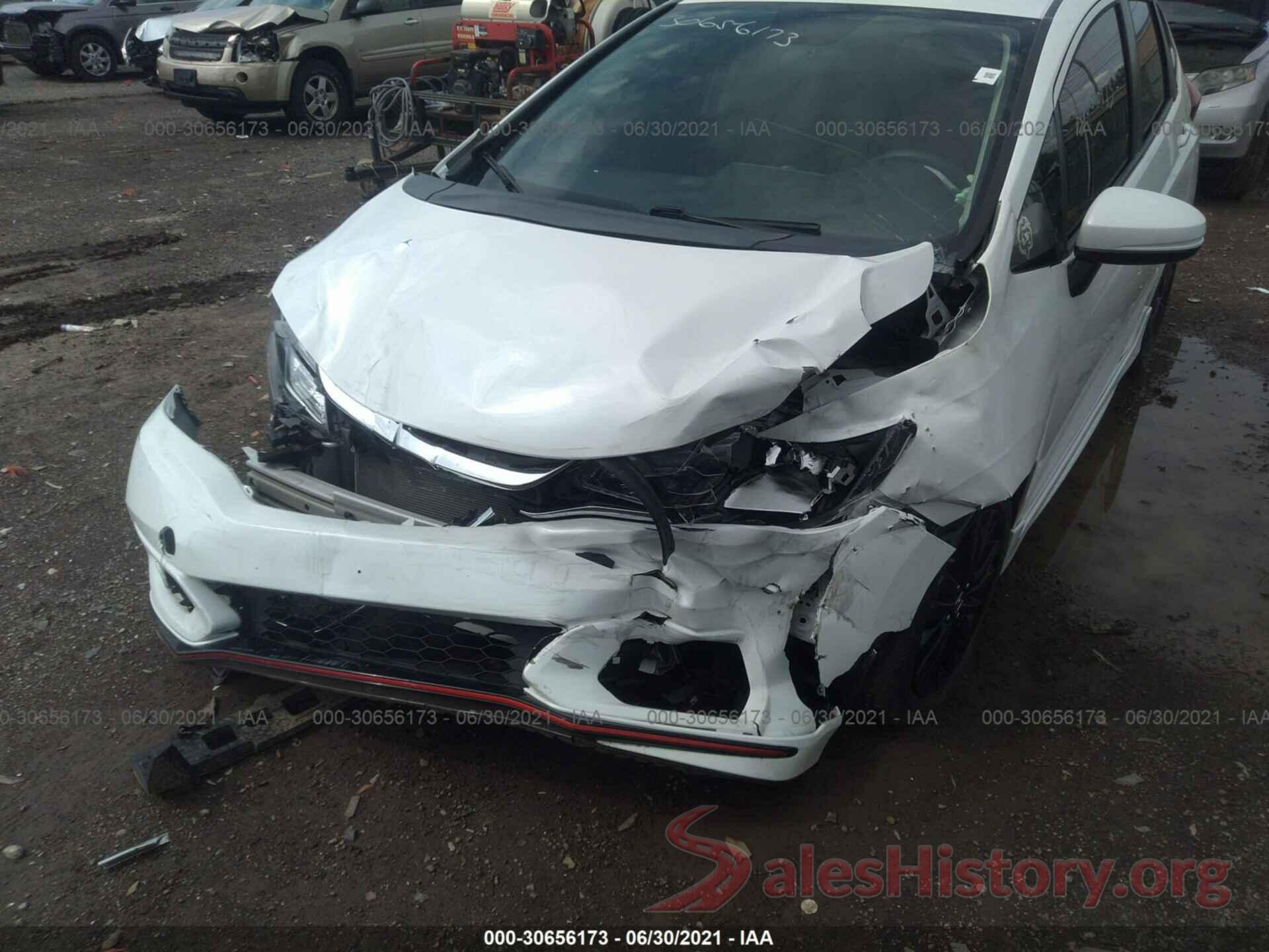 3HGGK5H69JM709265 2018 HONDA FIT