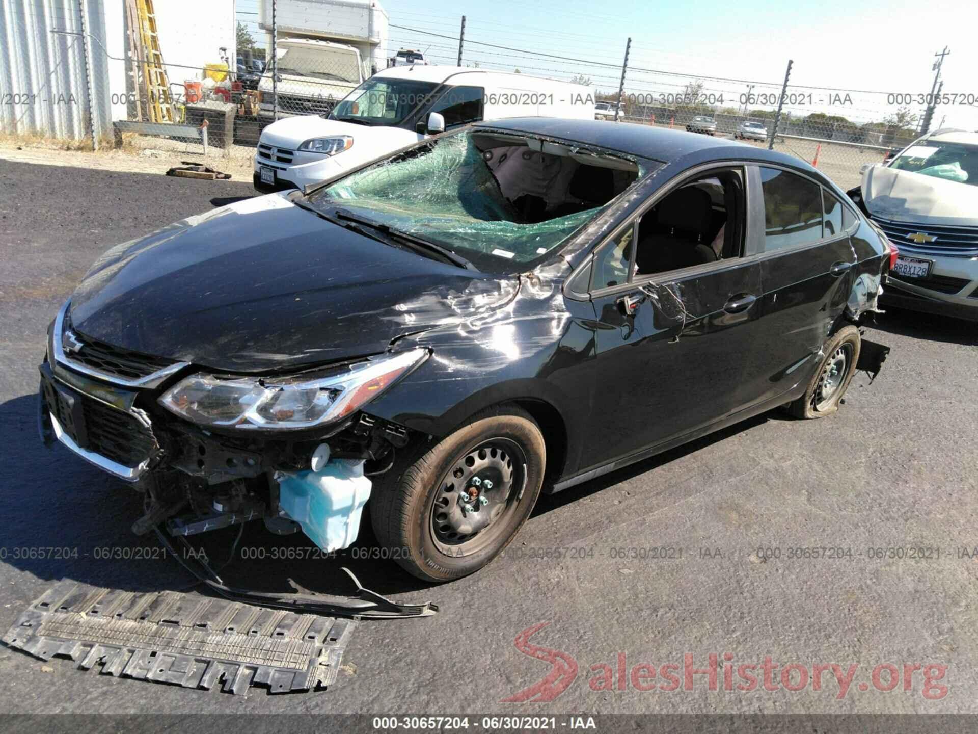 1G1BC5SM5J7109097 2018 CHEVROLET CRUZE