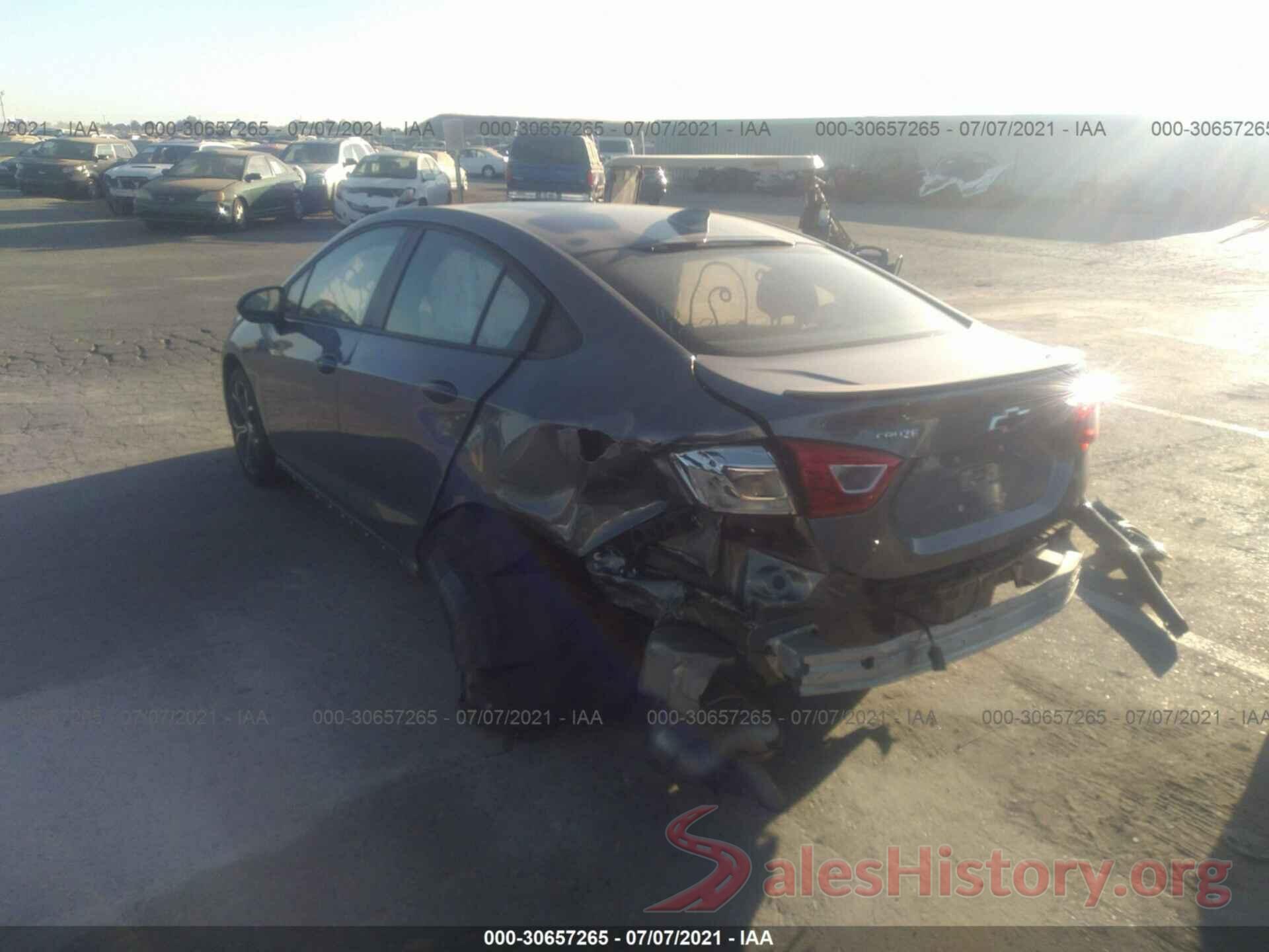 1G1BE5SM8K7138718 2019 CHEVROLET CRUZE