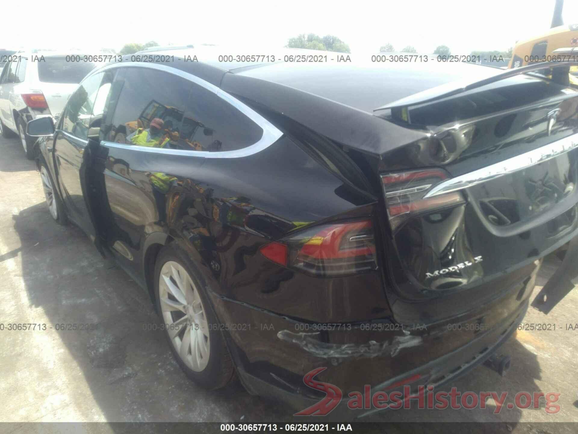 5YJXCDE4XJF116849 2018 TESLA MODEL X