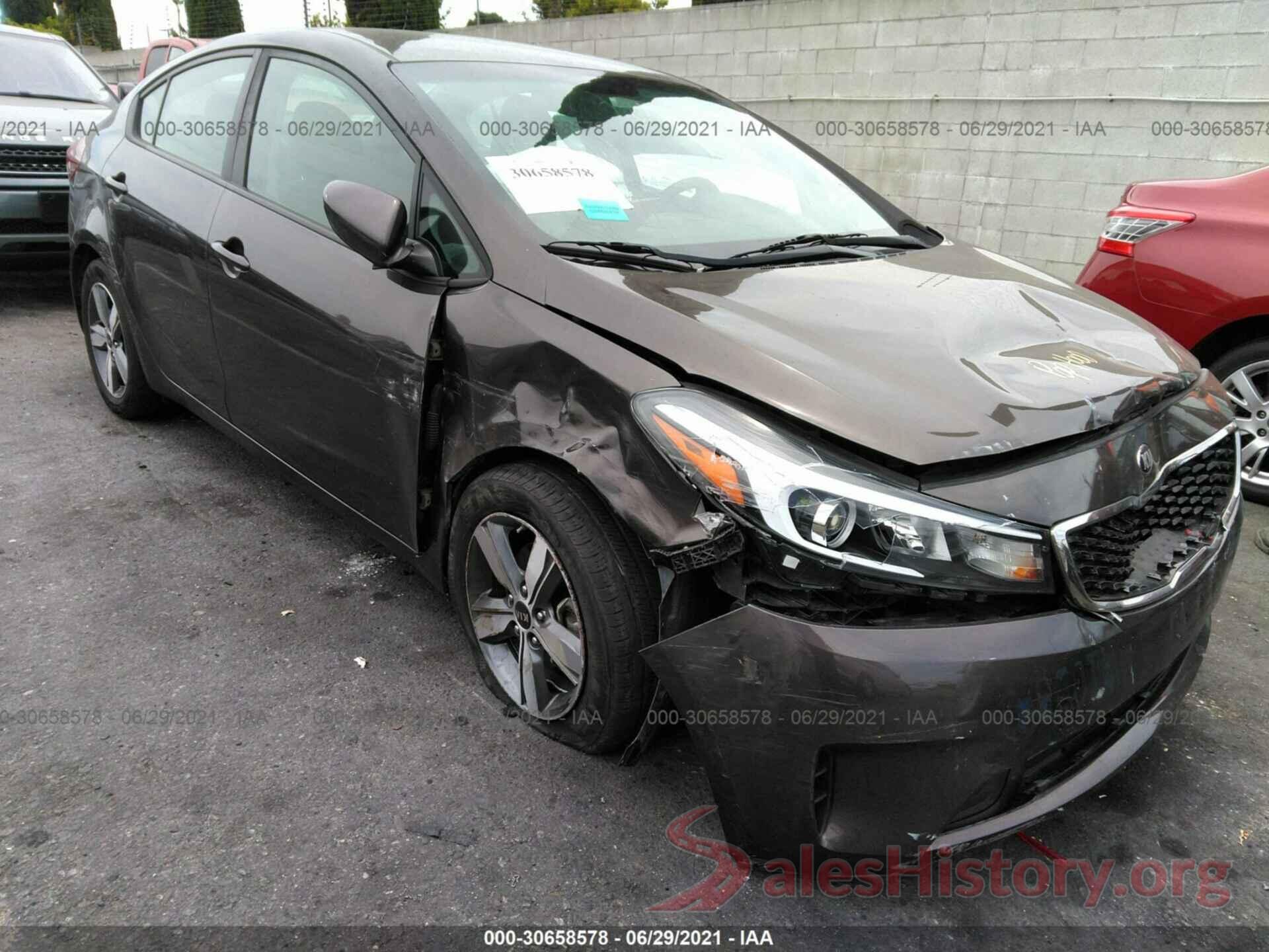 3KPFL4A77JE213797 2018 KIA FORTE