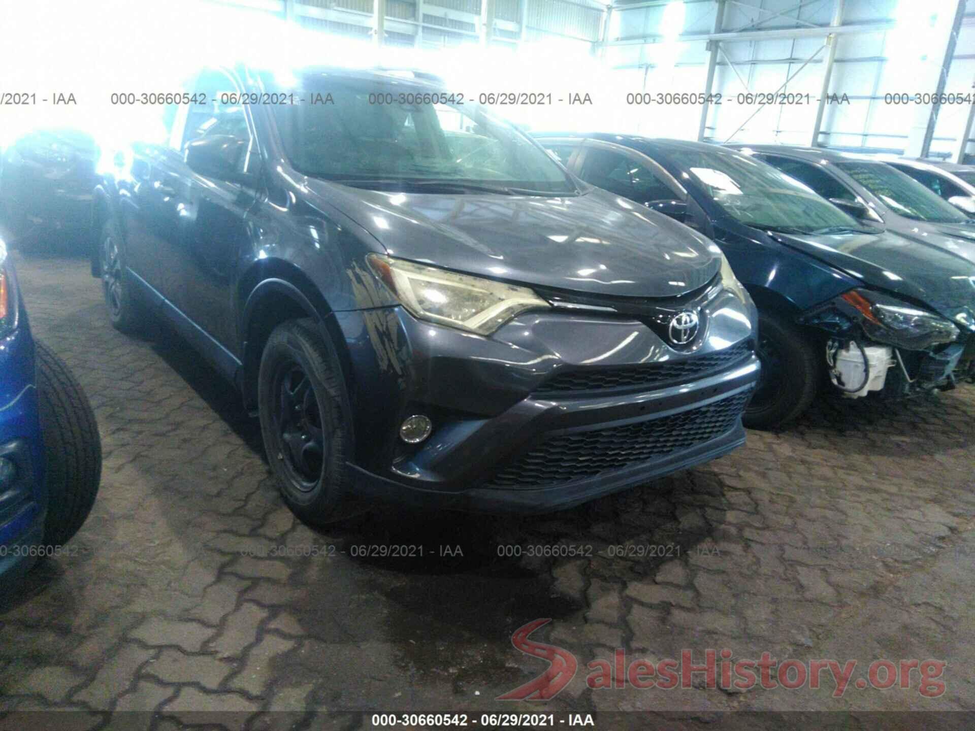 JTMBFREV5HD210792 2017 TOYOTA RAV4