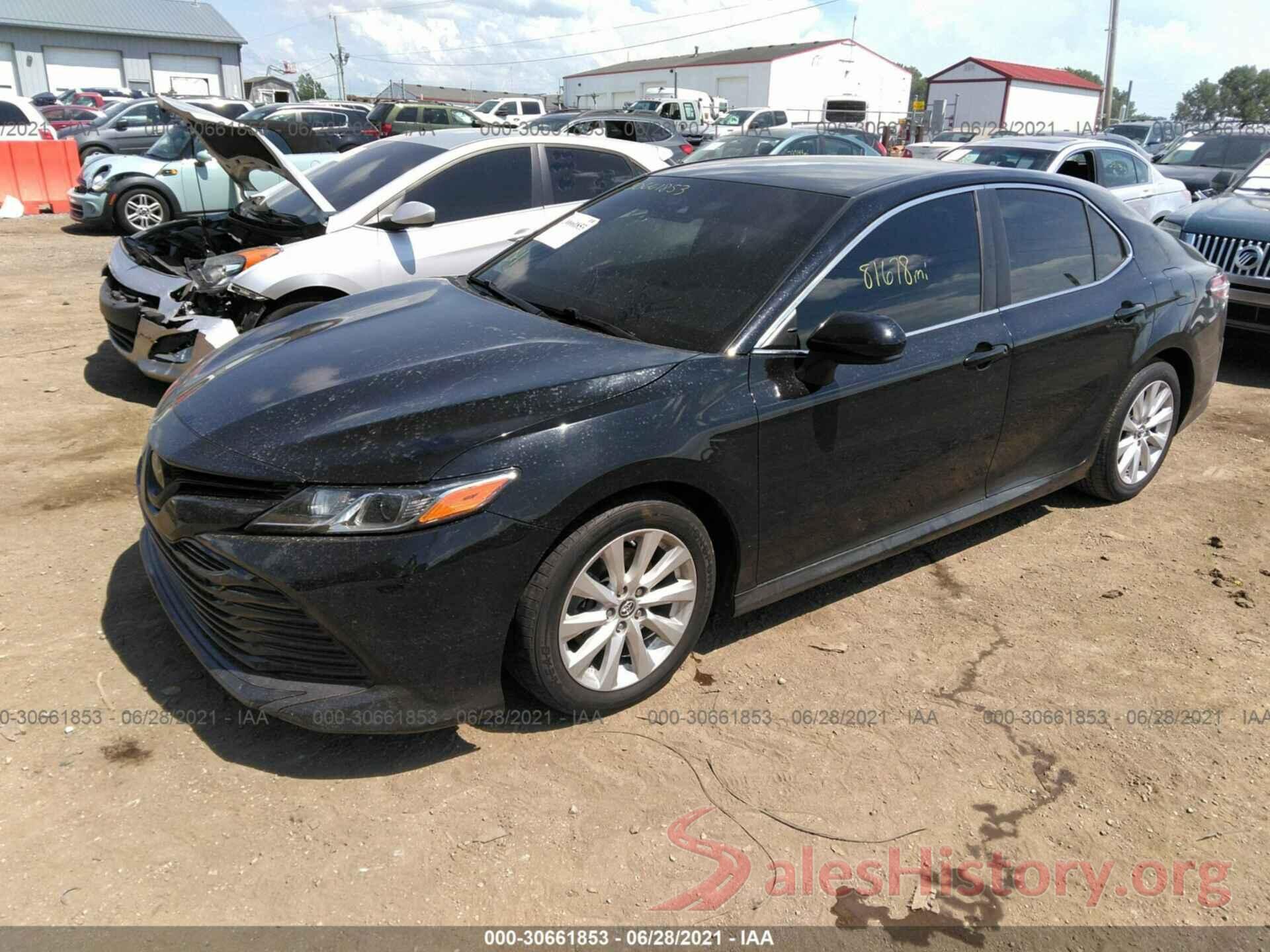 4T1B11HK4JU069863 2018 TOYOTA CAMRY