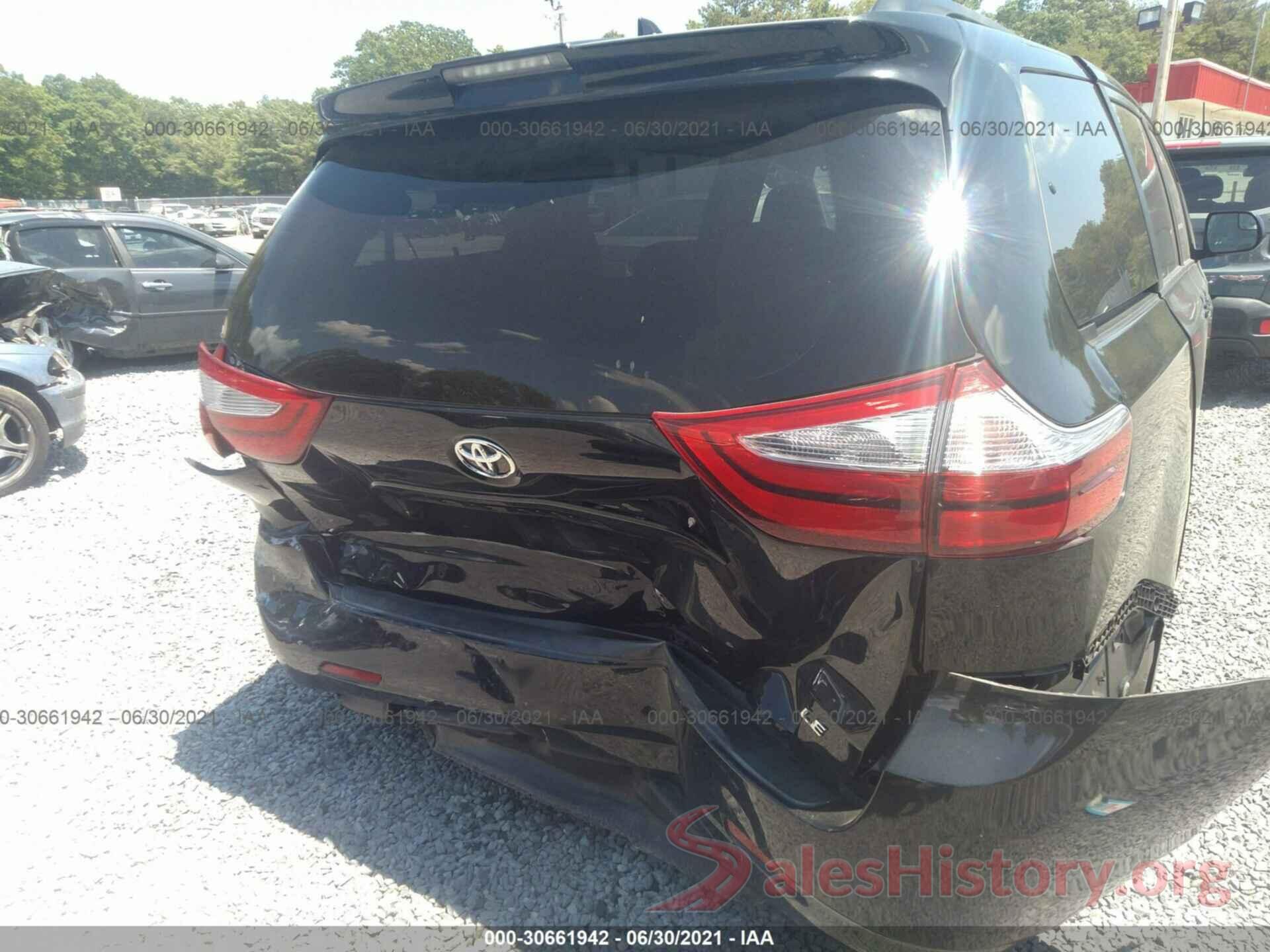 5TDKZ3DC0JS905339 2018 TOYOTA SIENNA