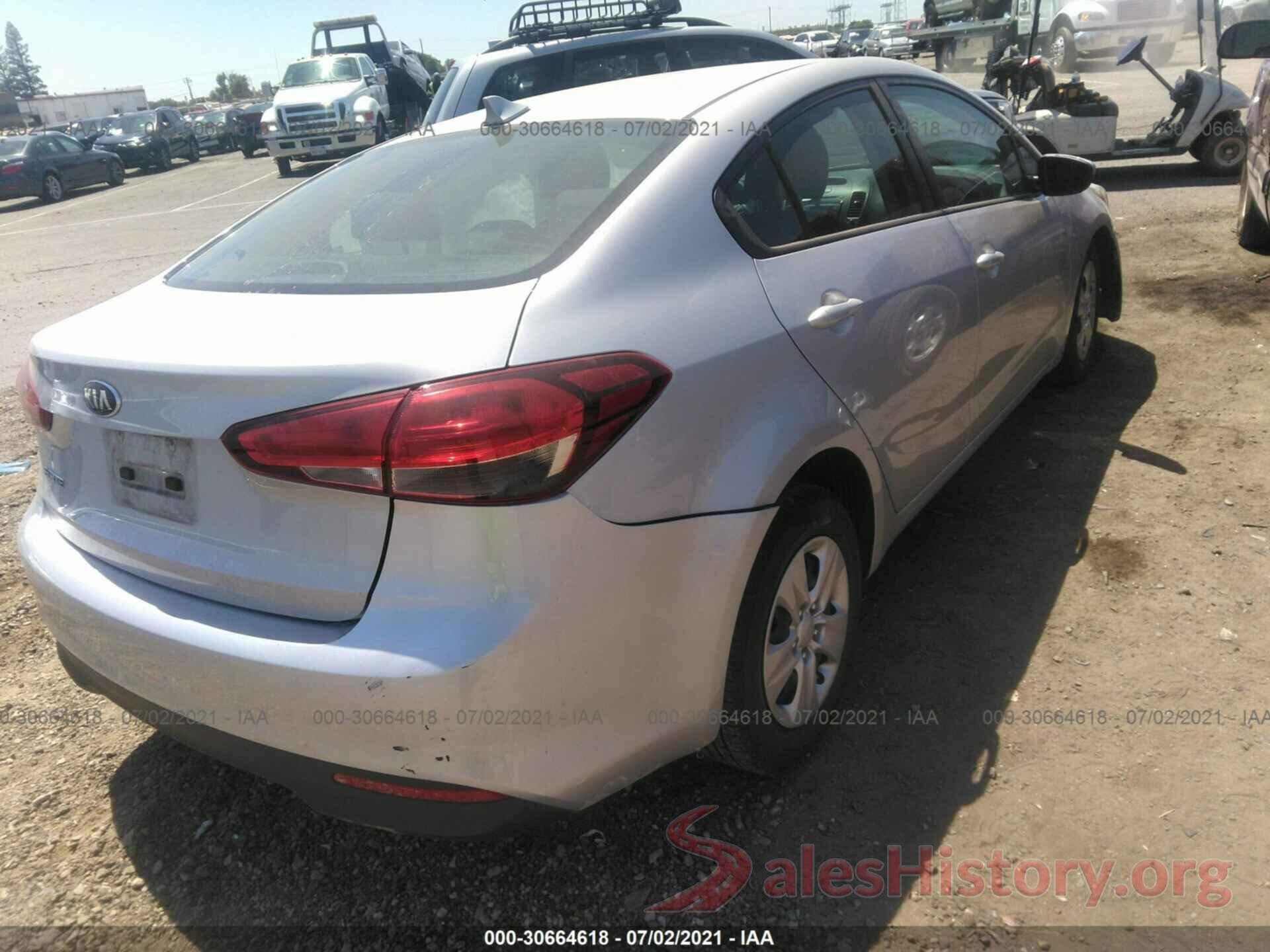 3KPFL4A77HE118568 2017 KIA FORTE