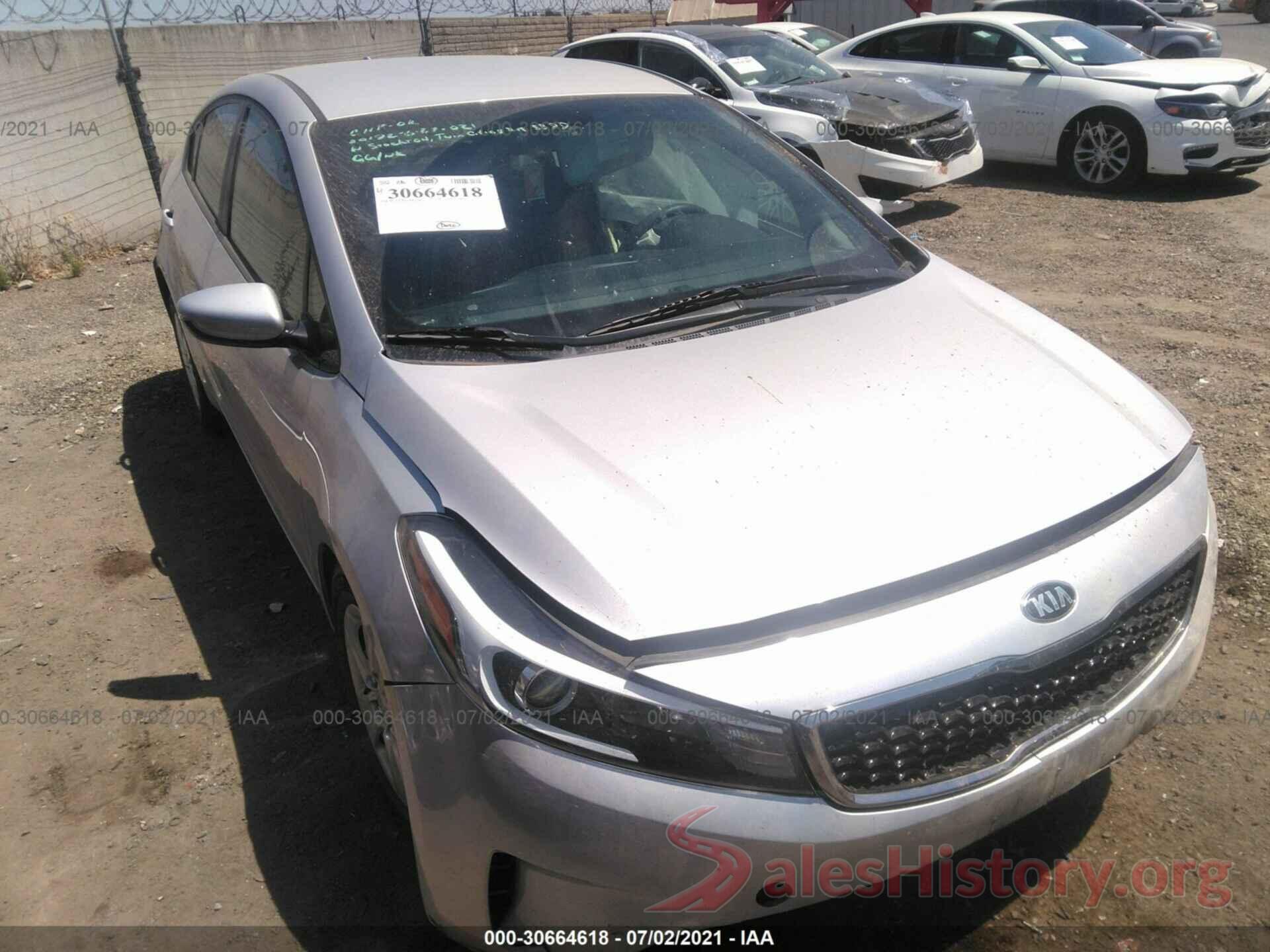 3KPFL4A77HE118568 2017 KIA FORTE