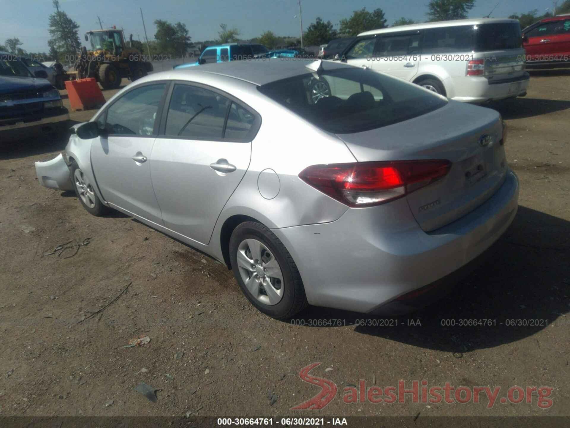 3KPFK4A7XHE066047 2017 KIA FORTE